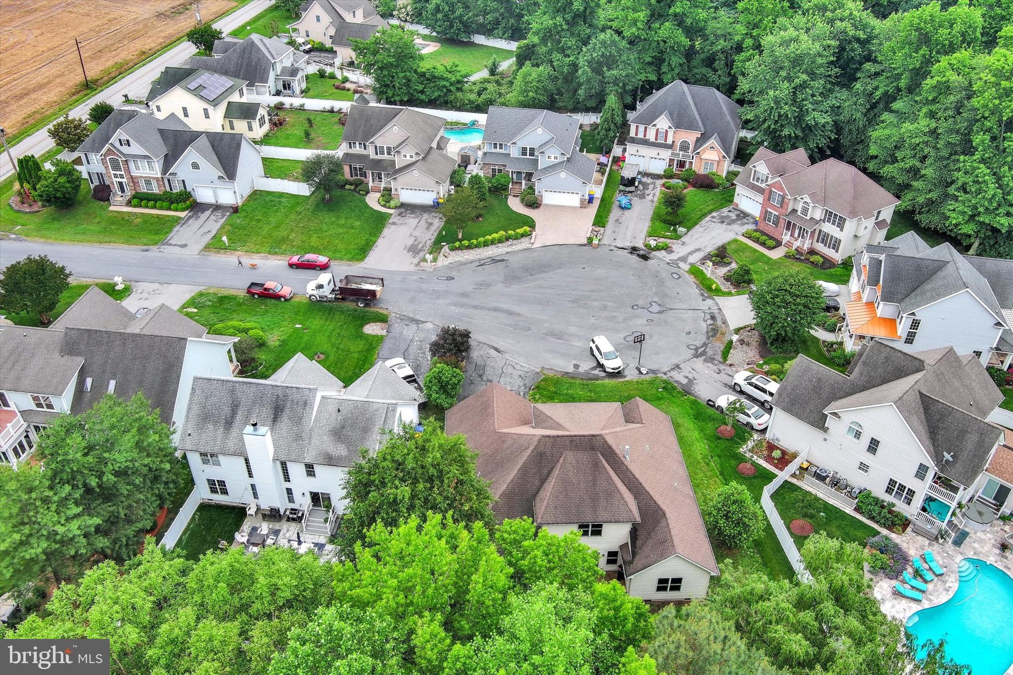 MAYFAIR GLEN - Residential