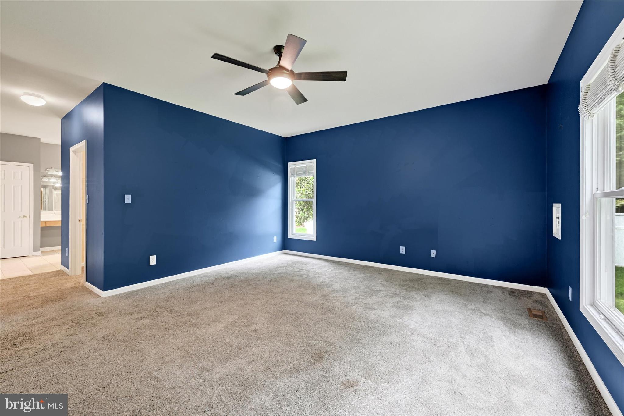 MAYFAIR GLEN - Residential