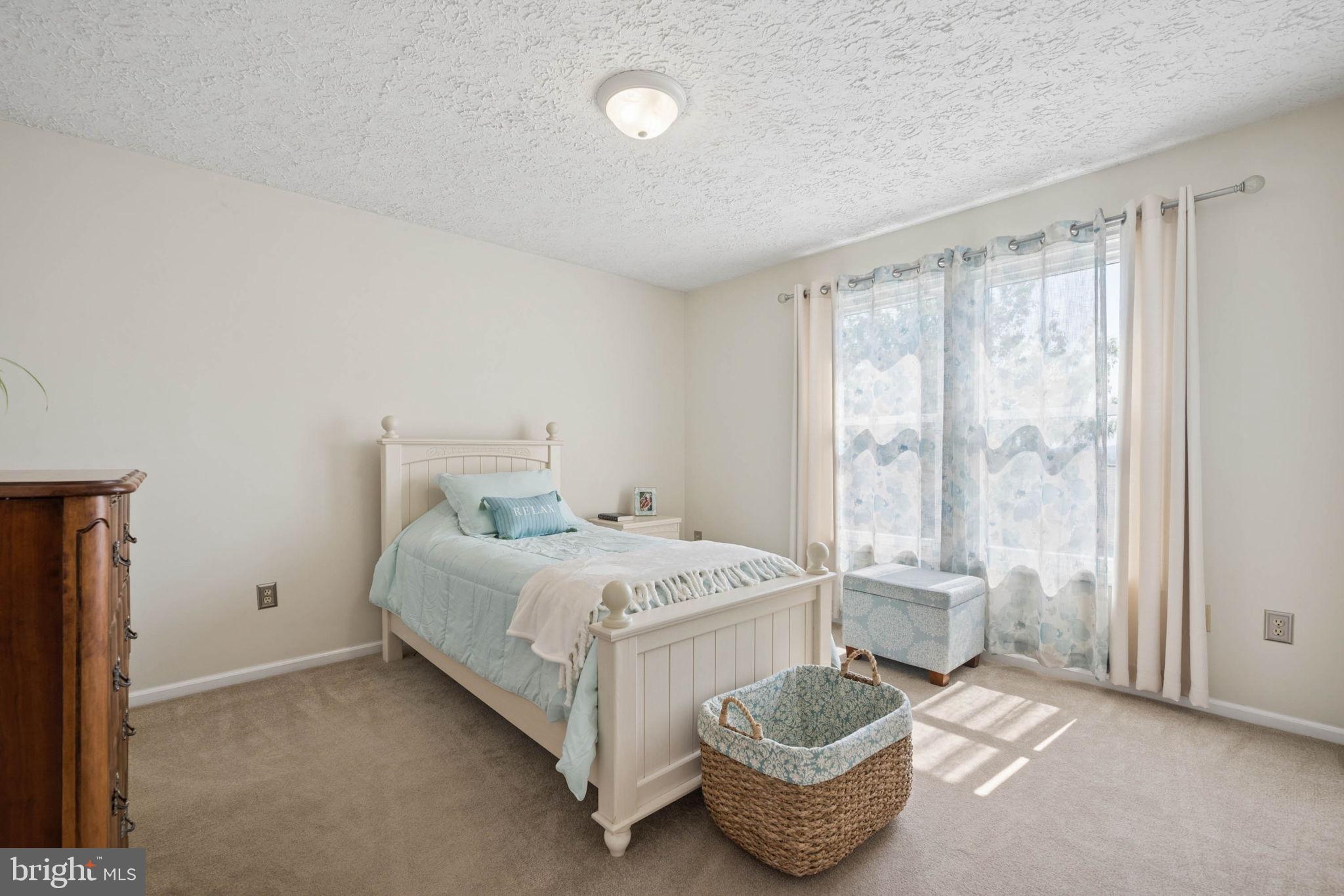 BALLENGER CREEK MEADOWS - Residential