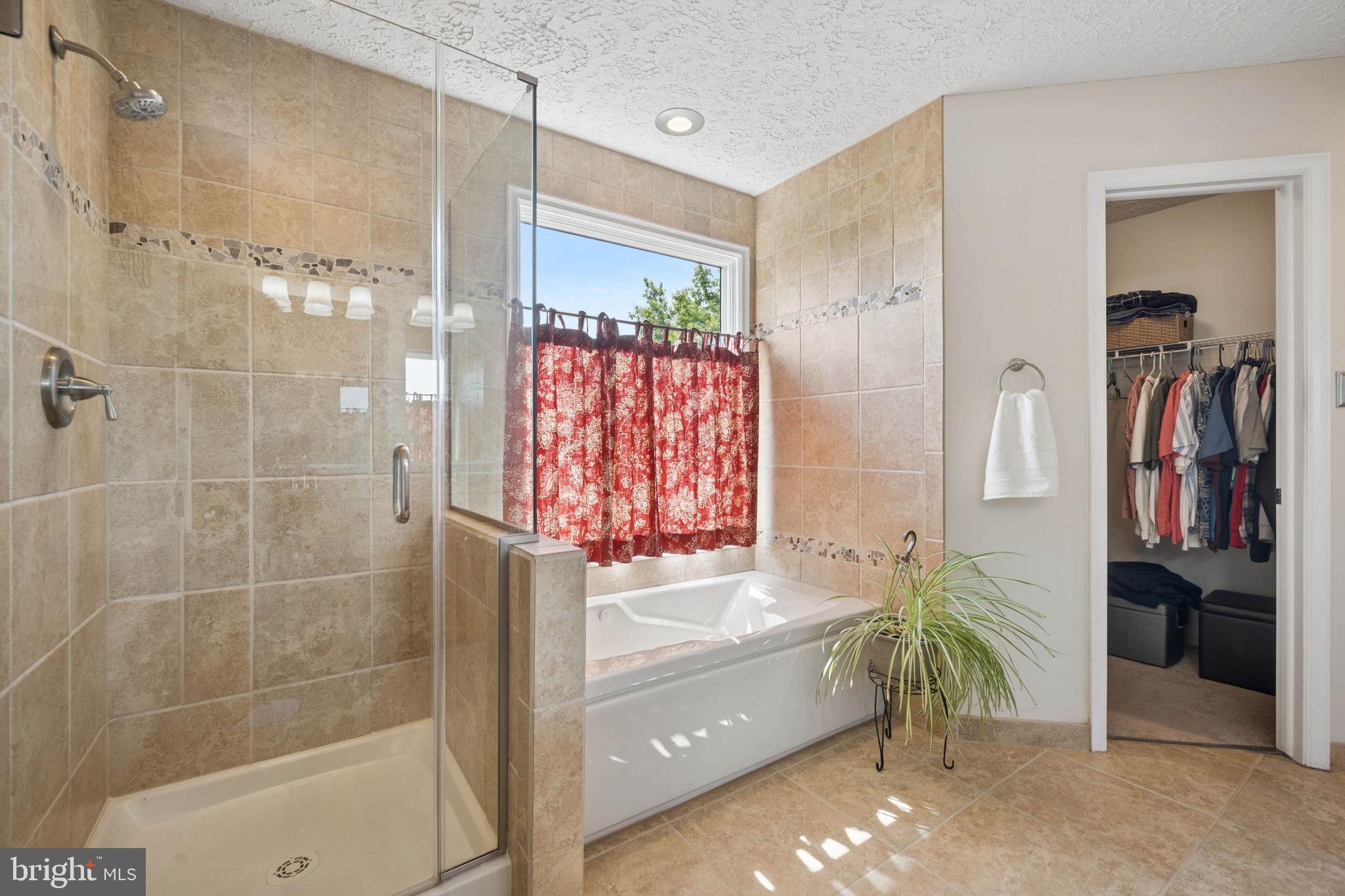 BALLENGER CREEK MEADOWS - Residential