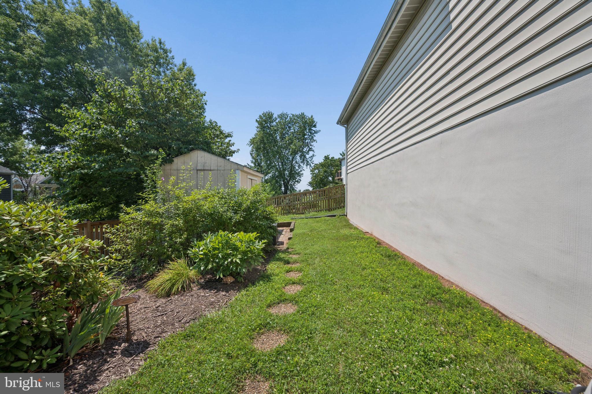 BALLENGER CREEK MEADOWS - Residential