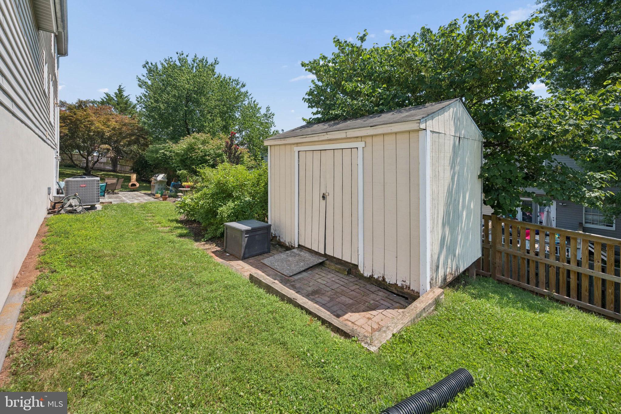 BALLENGER CREEK MEADOWS - Residential