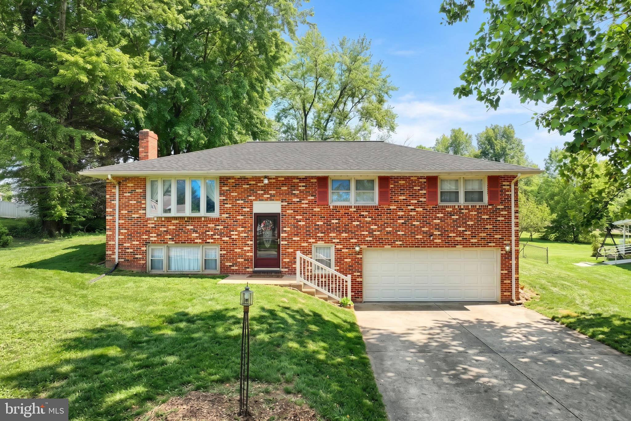 WEST MANCHESTER TWP - Residential