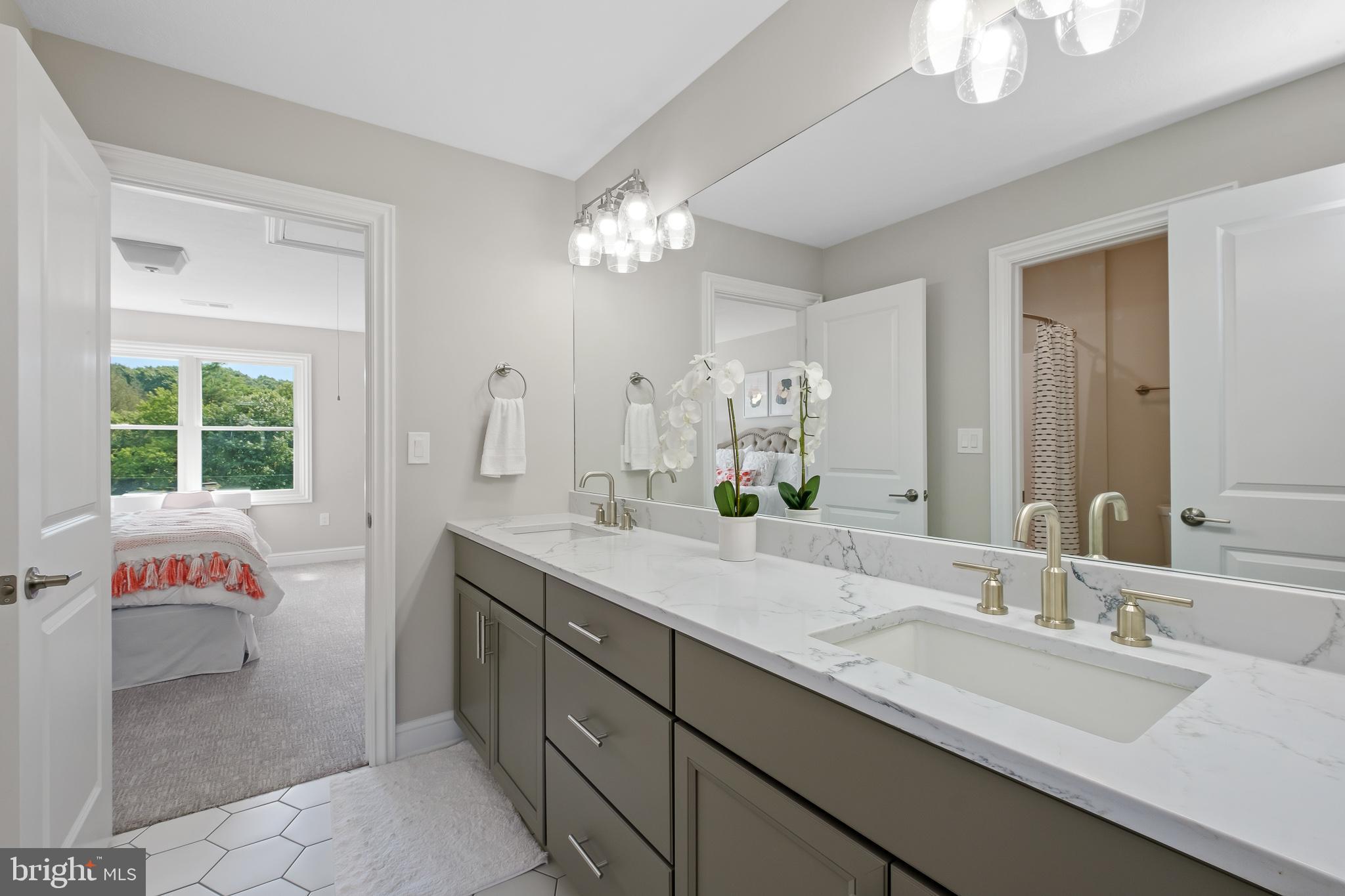 CEDAR VIEW - Residential