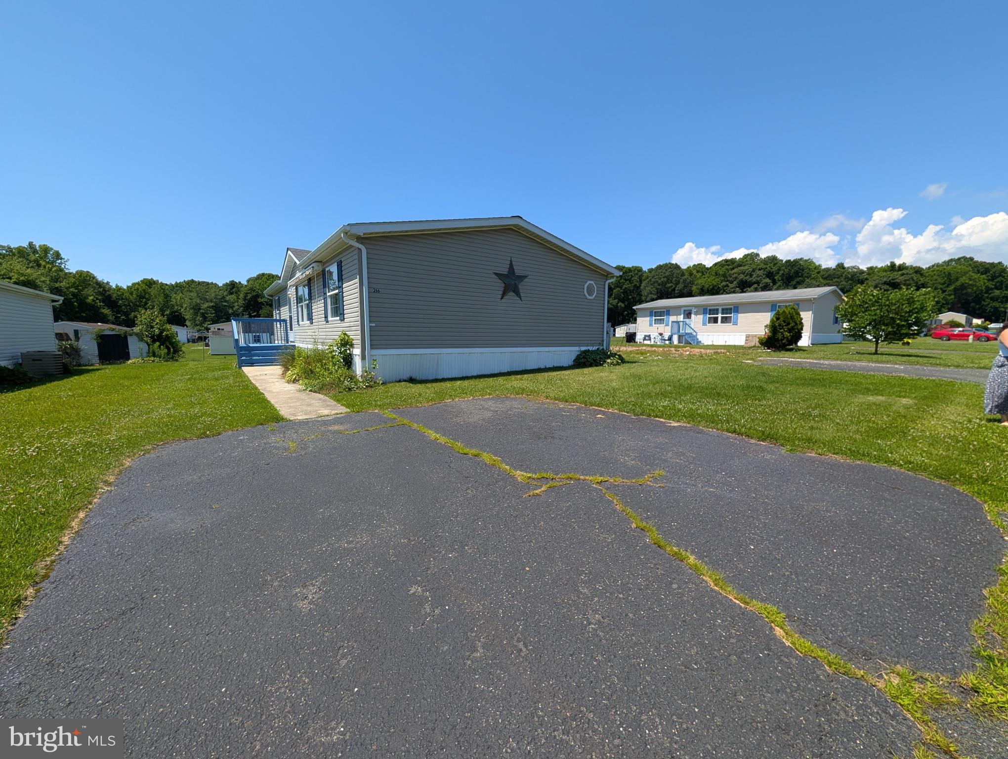 BUSH RIVER - Residential