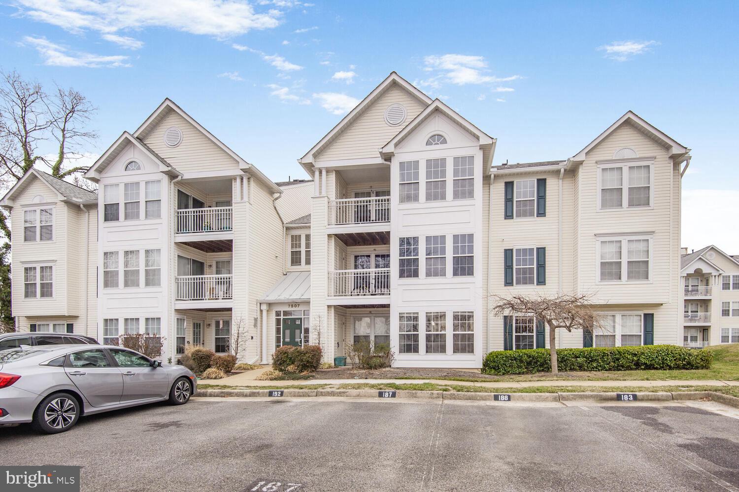 SOUTH MEADOWS - Residential