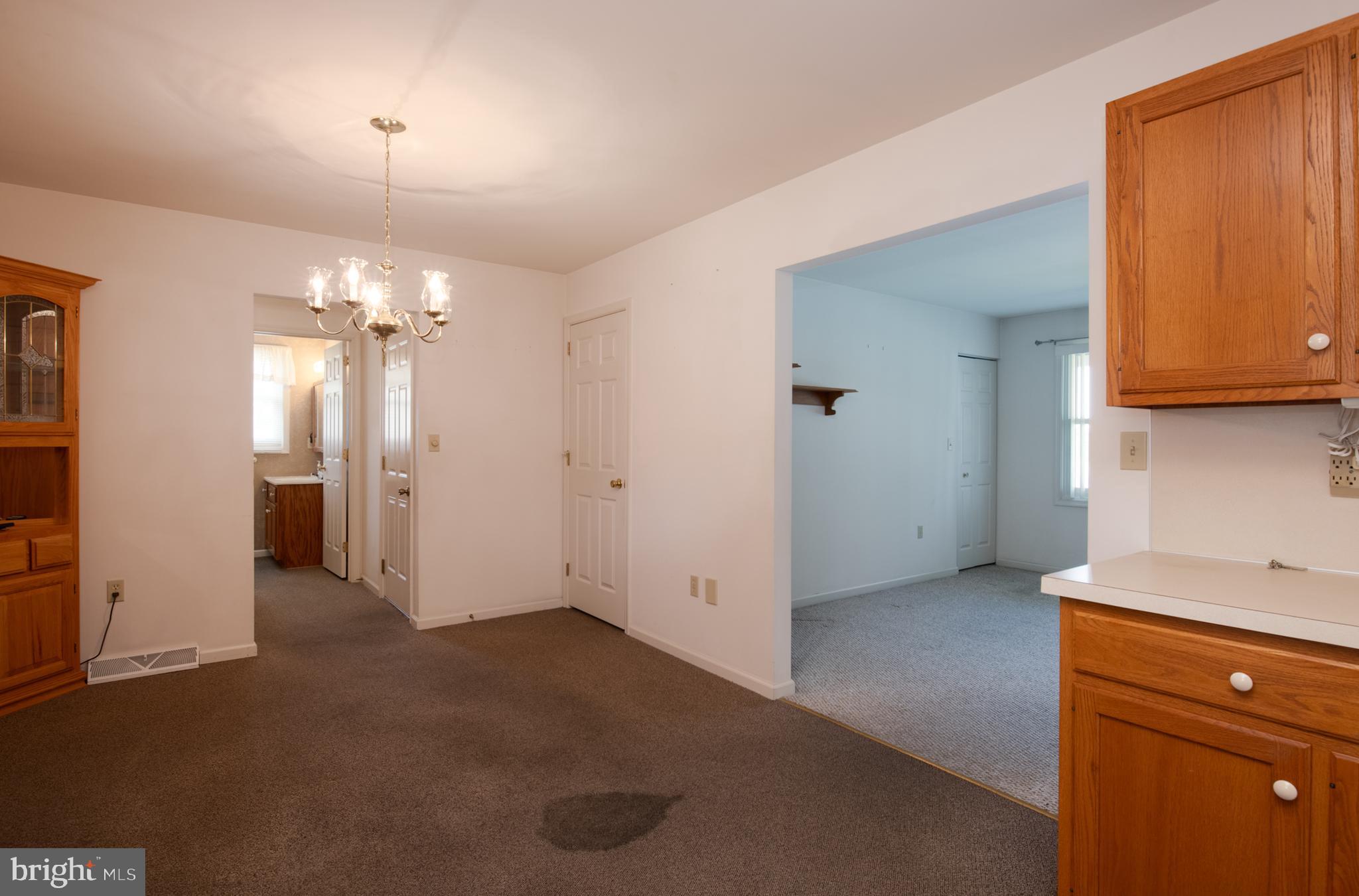 NEWBURG VILLAGE - Residential