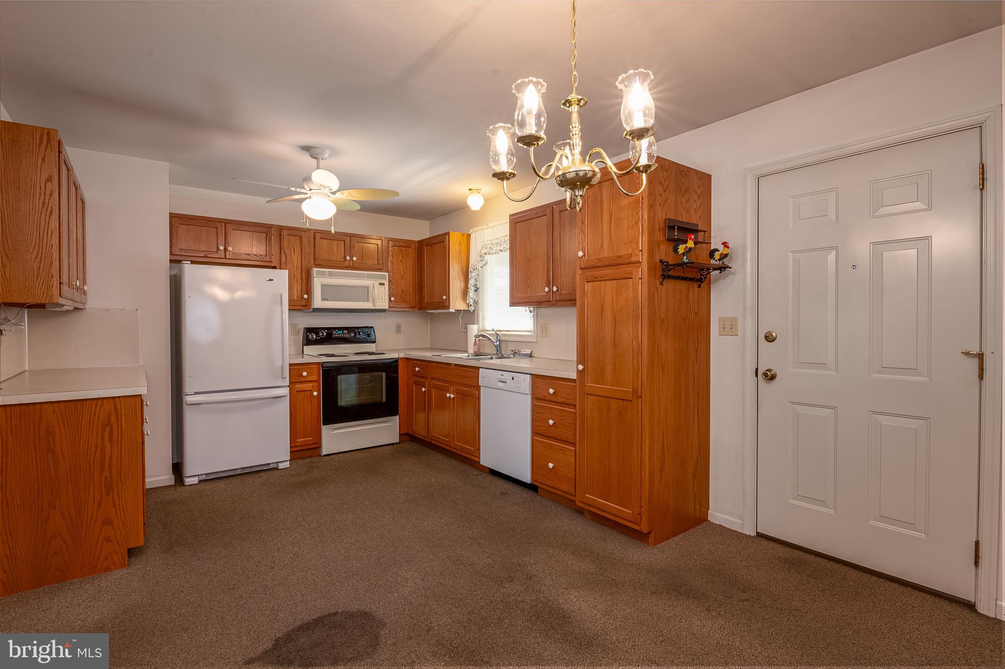 NEWBURG VILLAGE - Residential