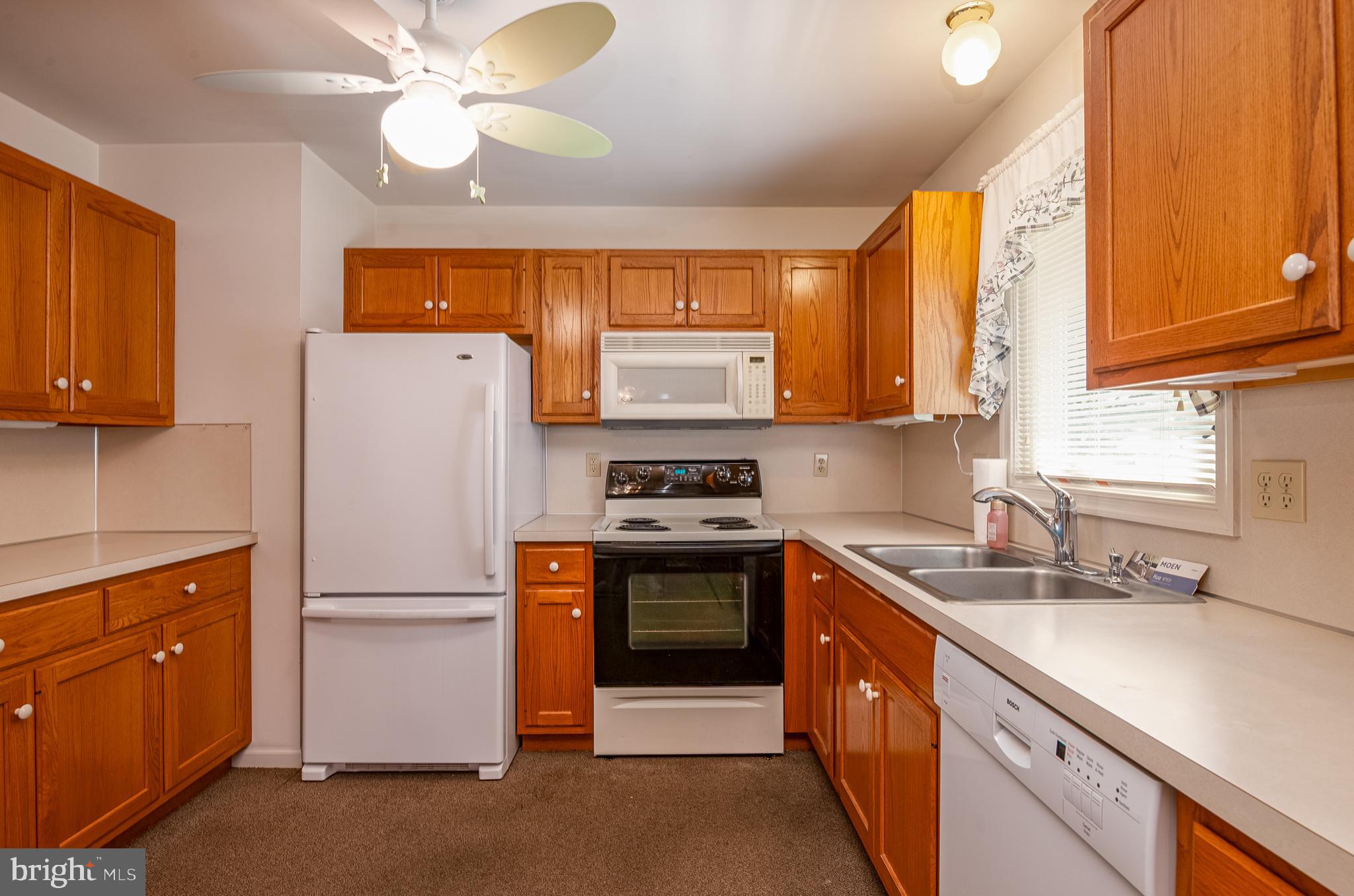 NEWBURG VILLAGE - Residential