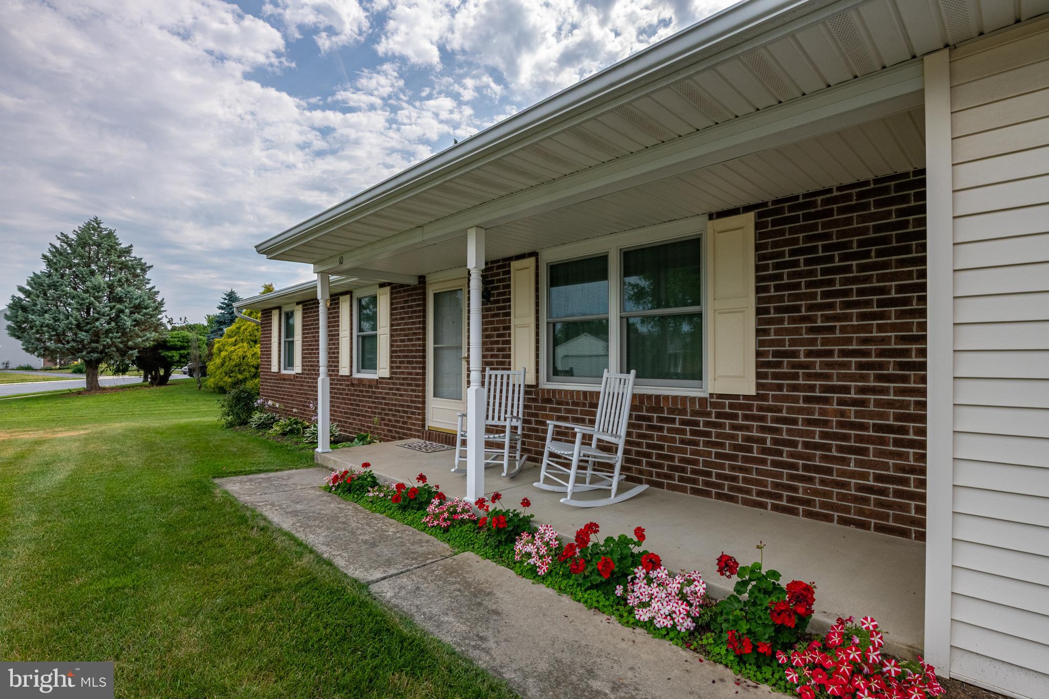 NEWBURG VILLAGE - Residential
