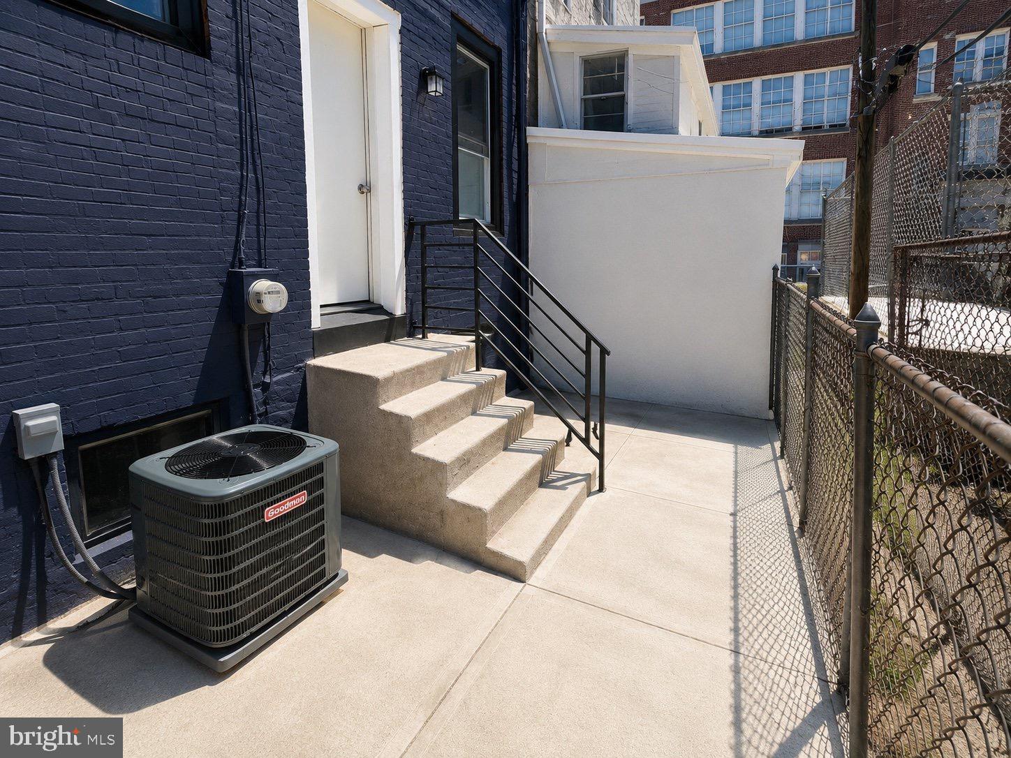 COBBS CREEK - Residential