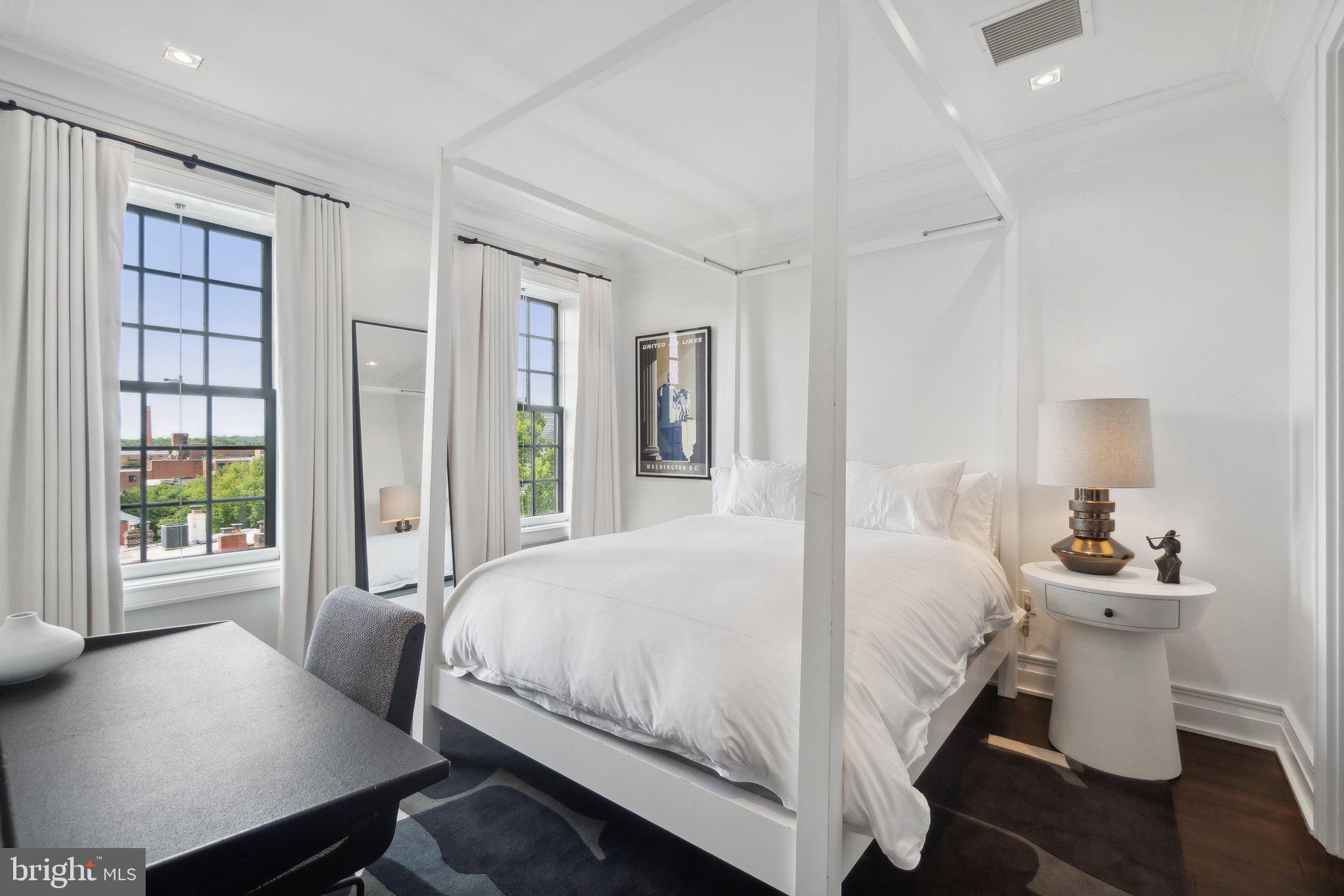 GEORGETOWN - Residential
