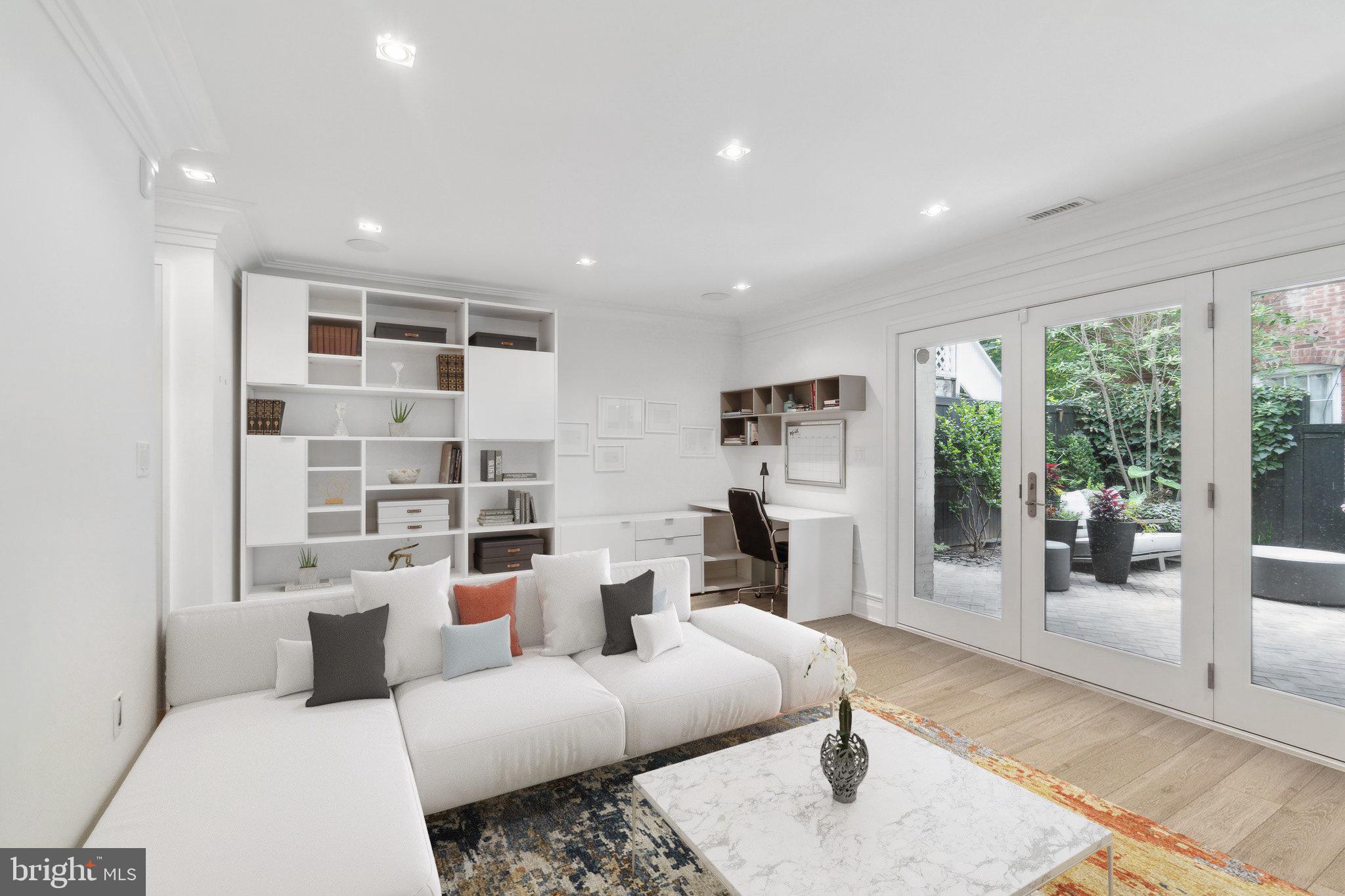 GEORGETOWN - Residential