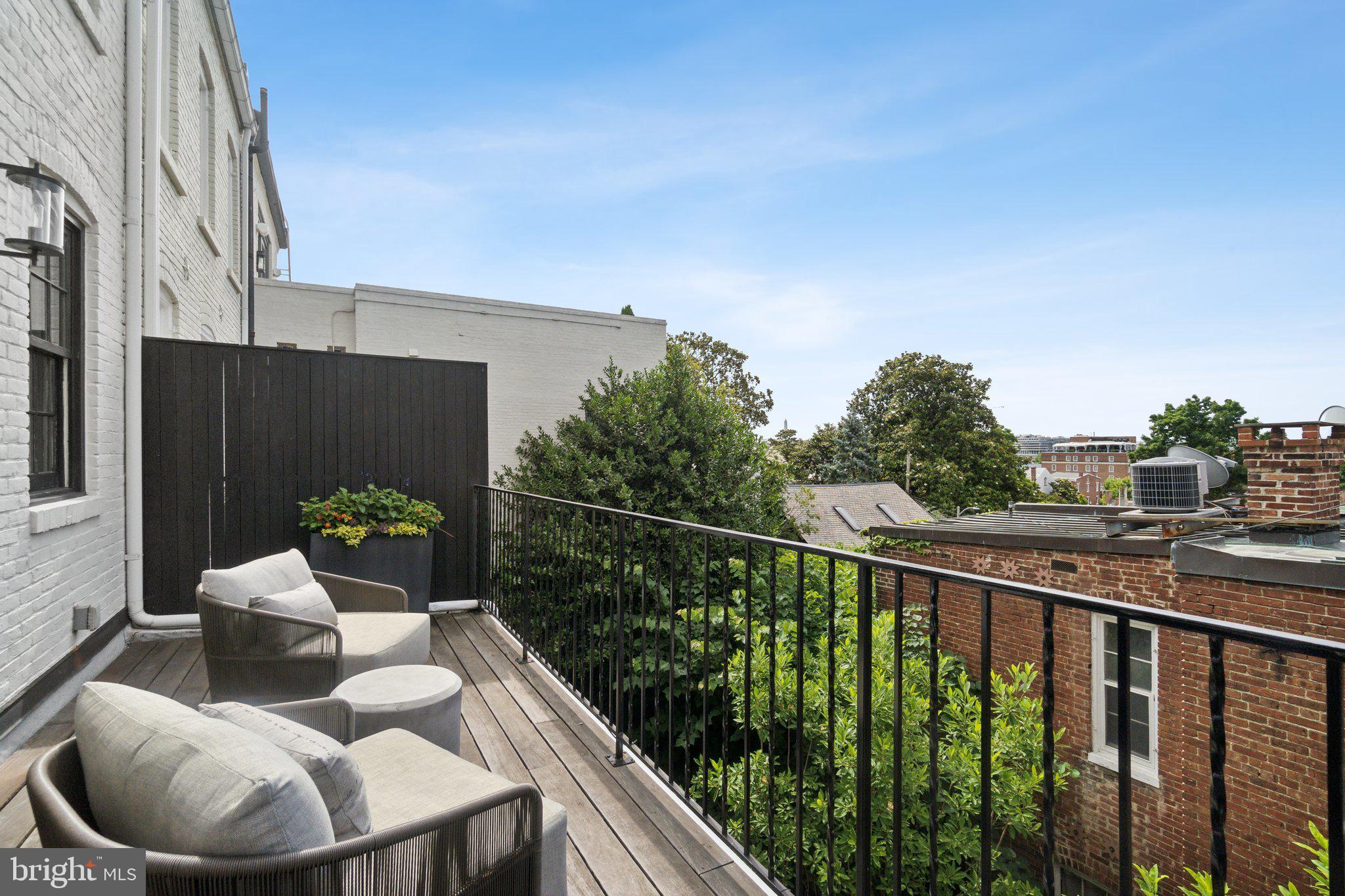 GEORGETOWN - Residential