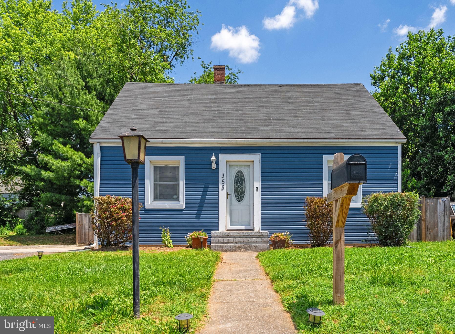 WOODSIDE - Residential