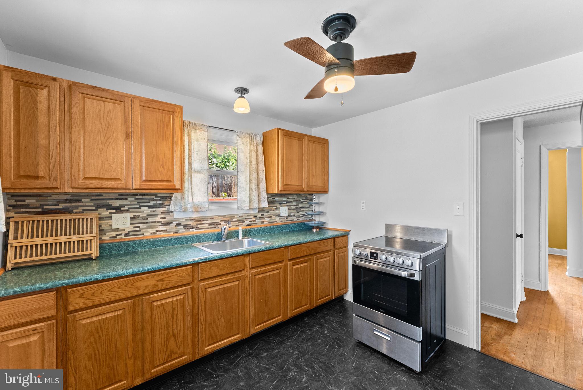 WOODSIDE - Residential