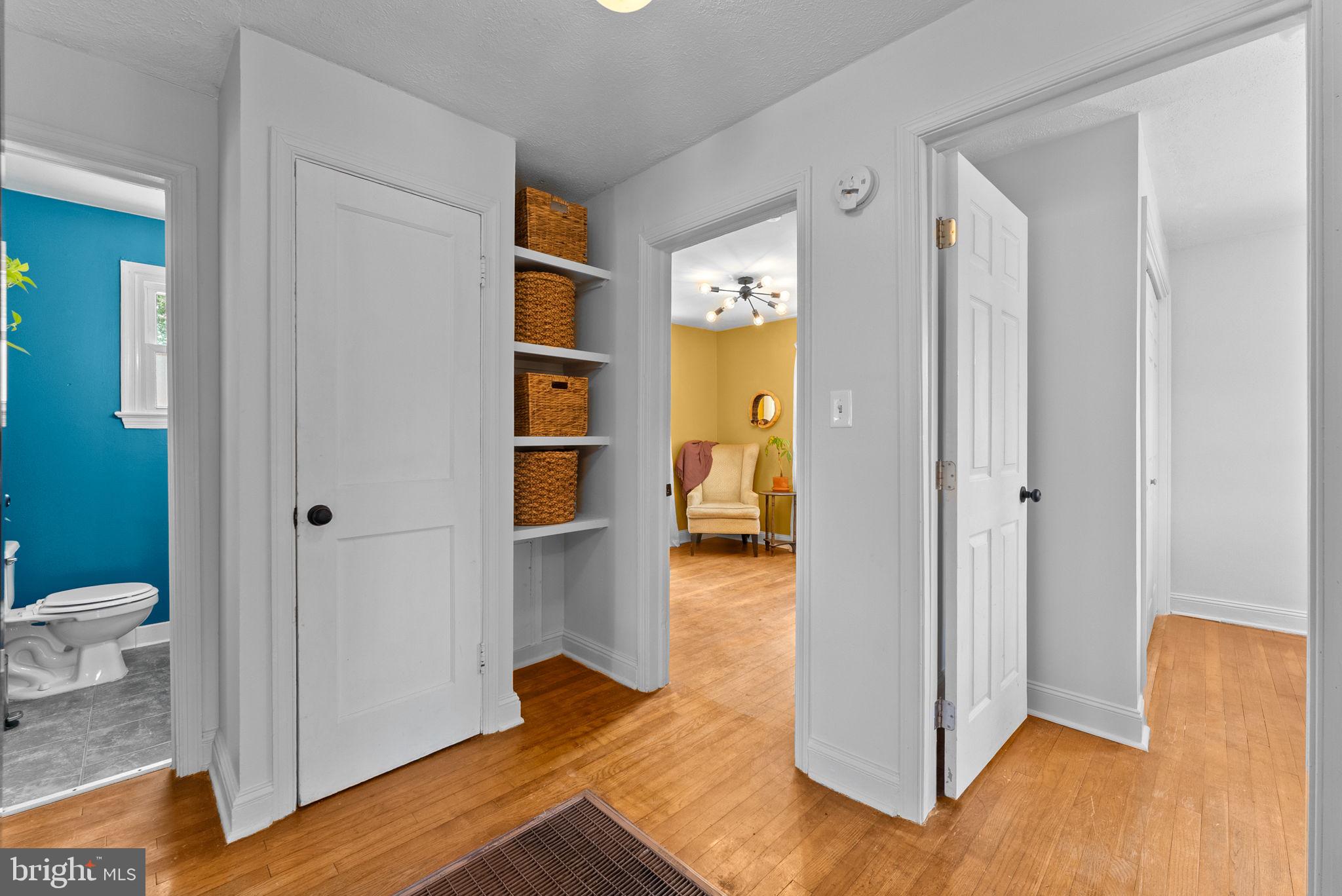 WOODSIDE - Residential
