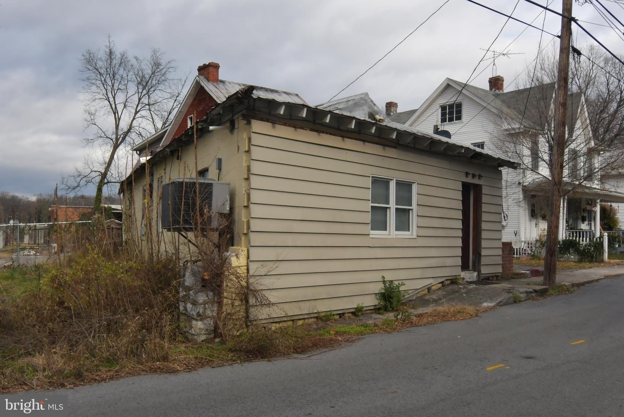 MARTINSBURG CITY - Residential