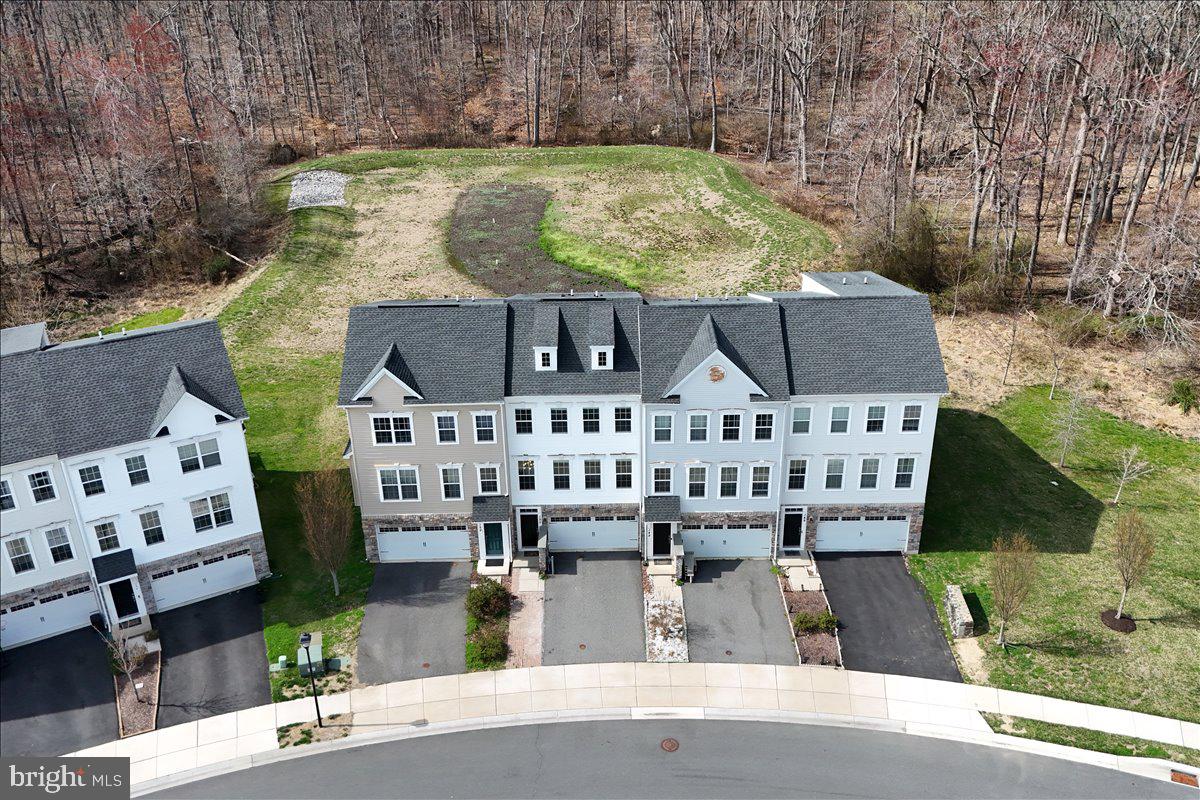 SUMMIT BRIDGE - Residential