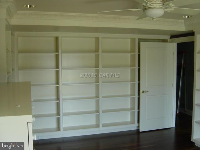 CAPTAINS HILL - Residential