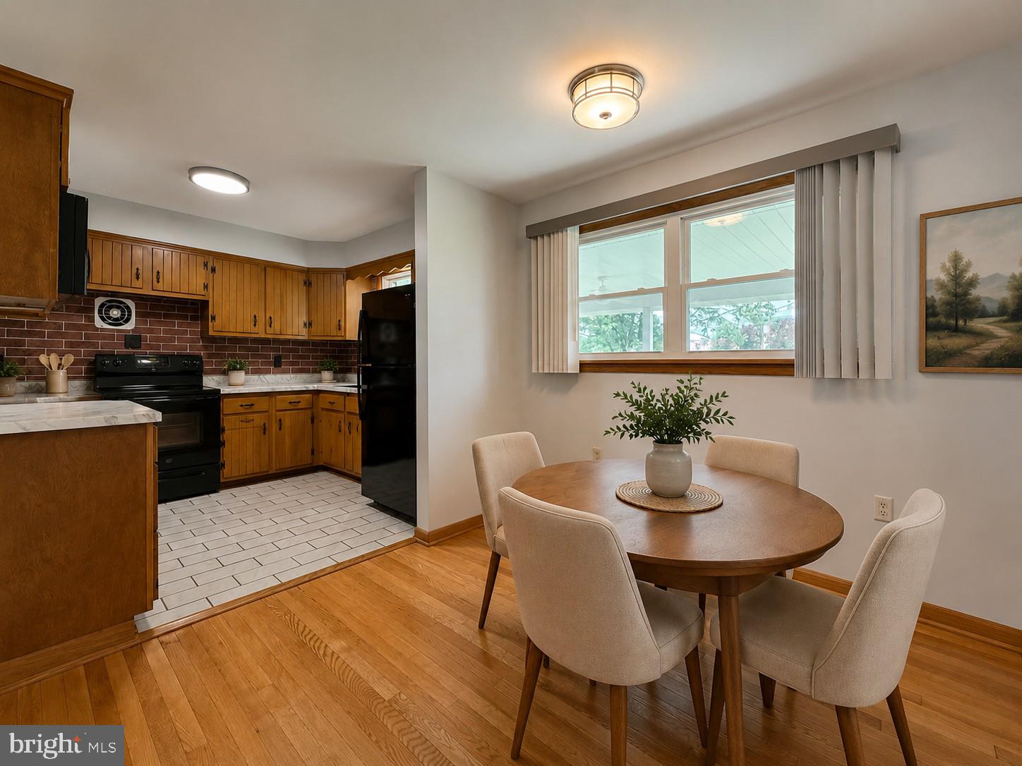 WHITE OAKS - Residential