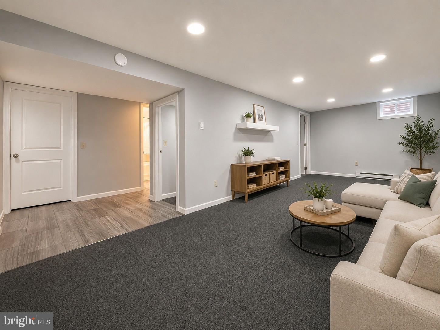 WHITE OAKS - Residential