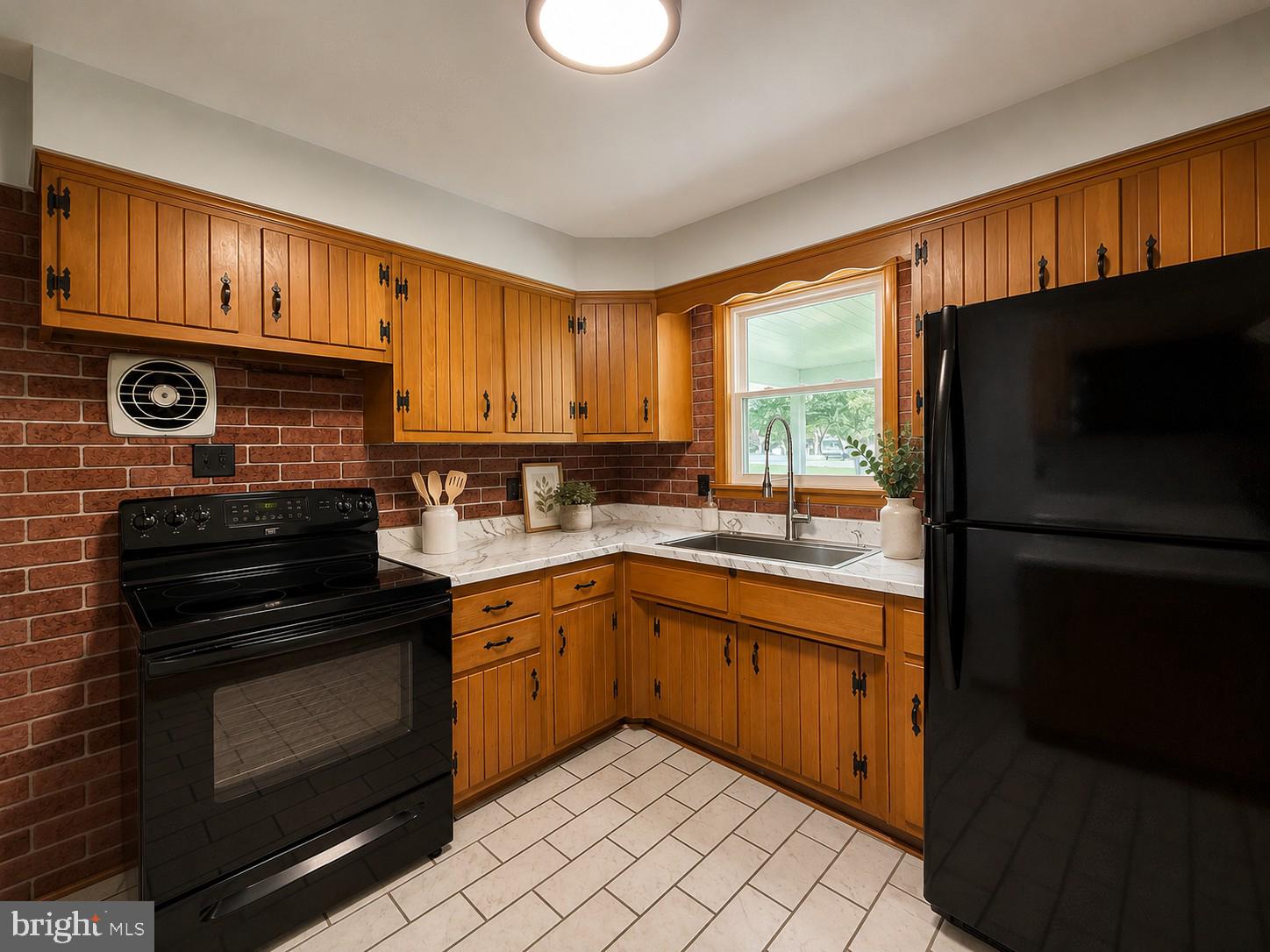 WHITE OAKS - Residential
