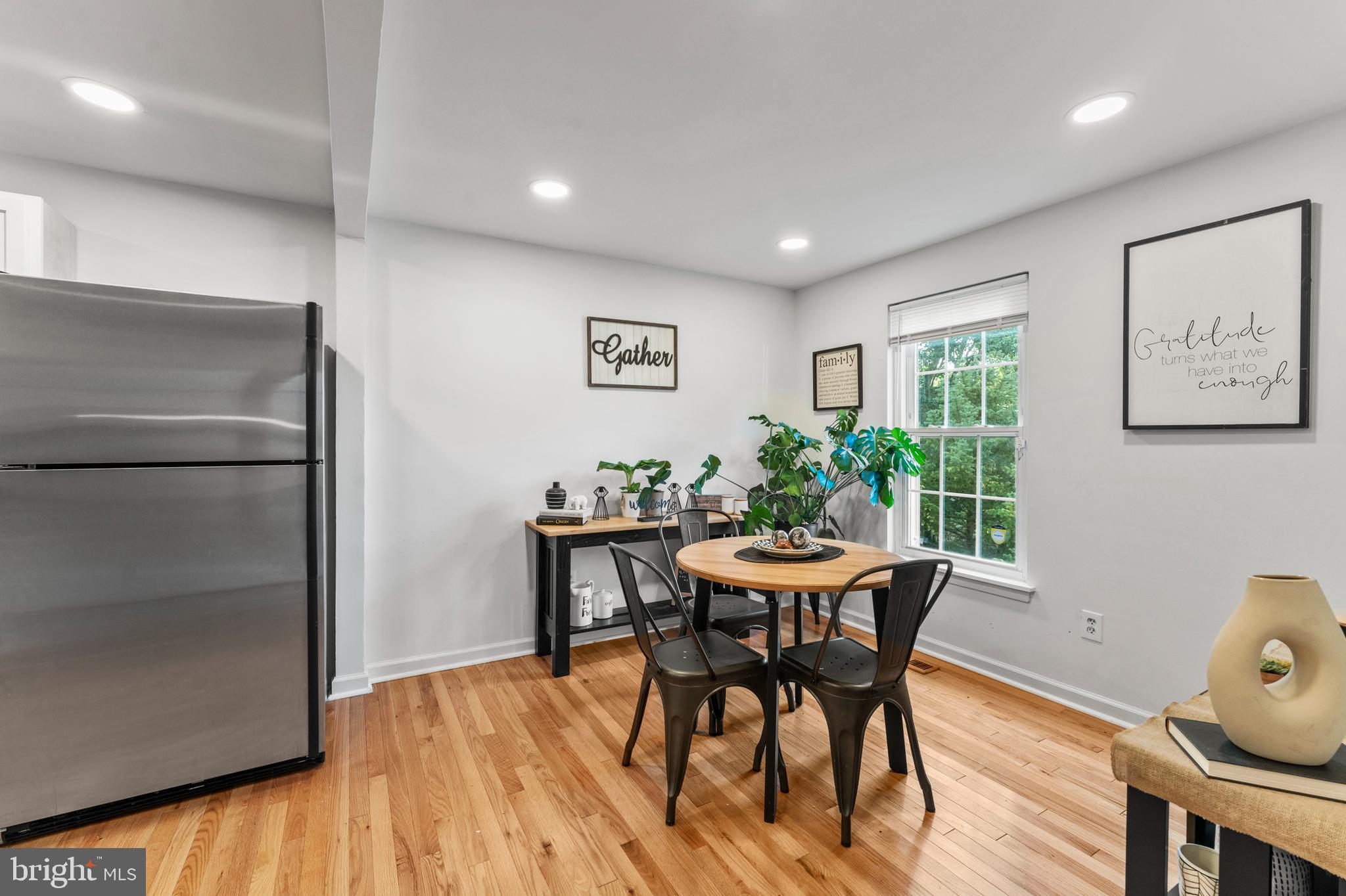 CASTLEMILL - Residential