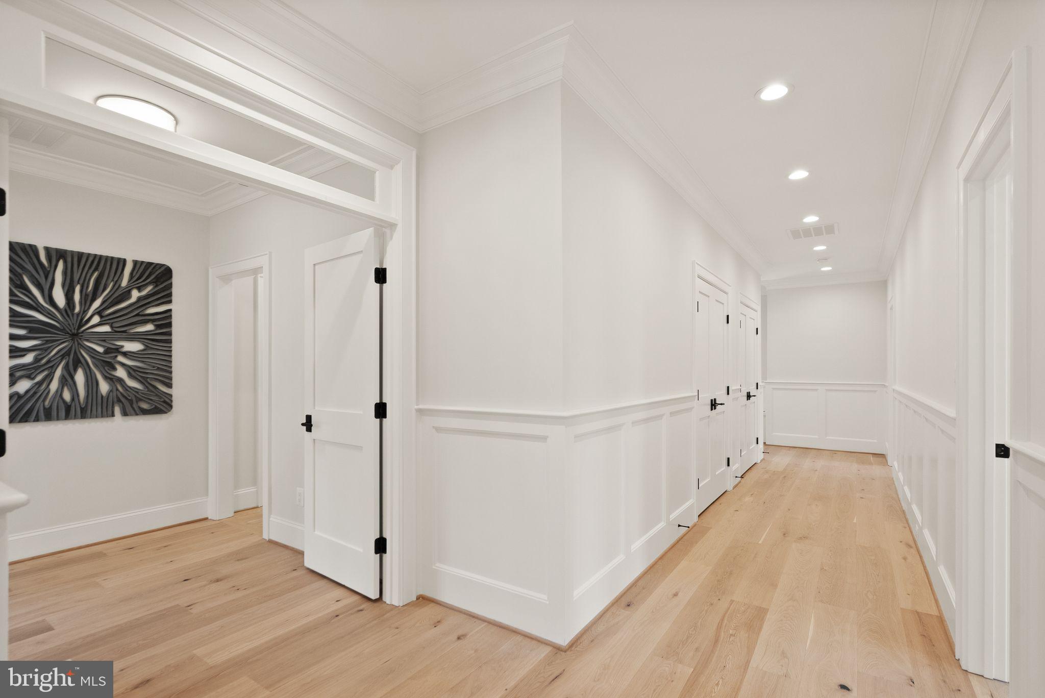 BERKSHIRE OAKWOOD - Residential