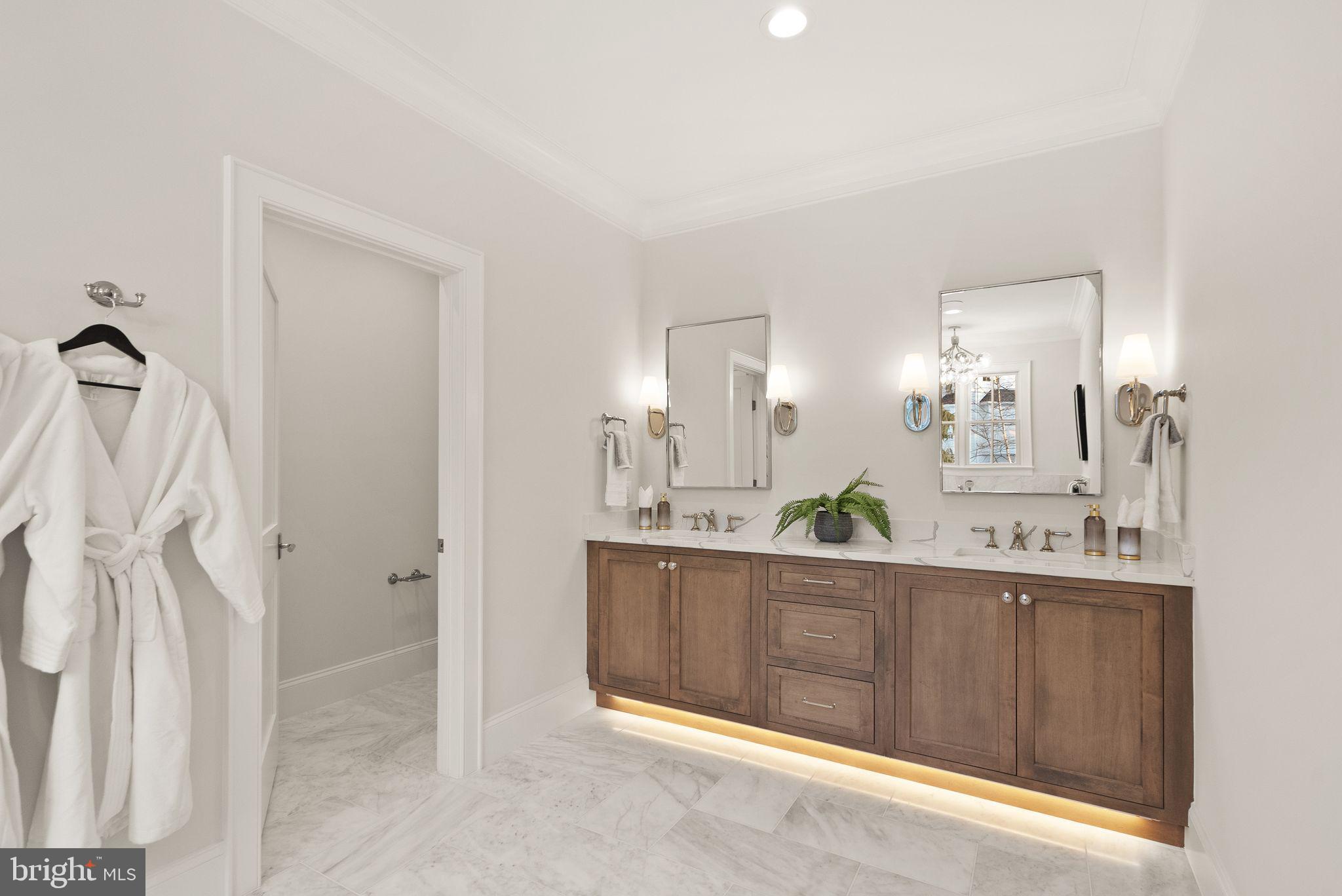 BERKSHIRE OAKWOOD - Residential