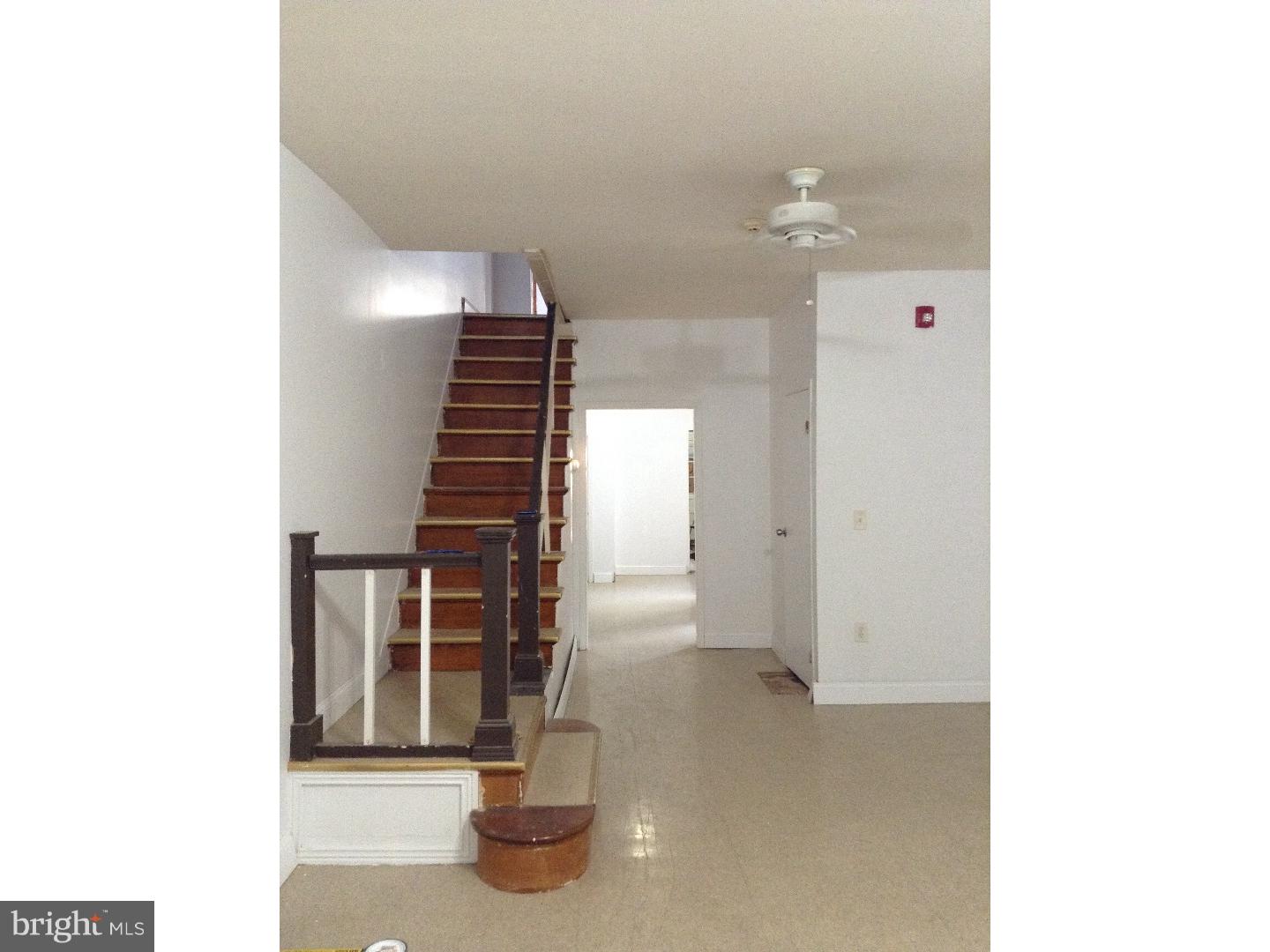 PORT RICHMOND - Residential Lease
