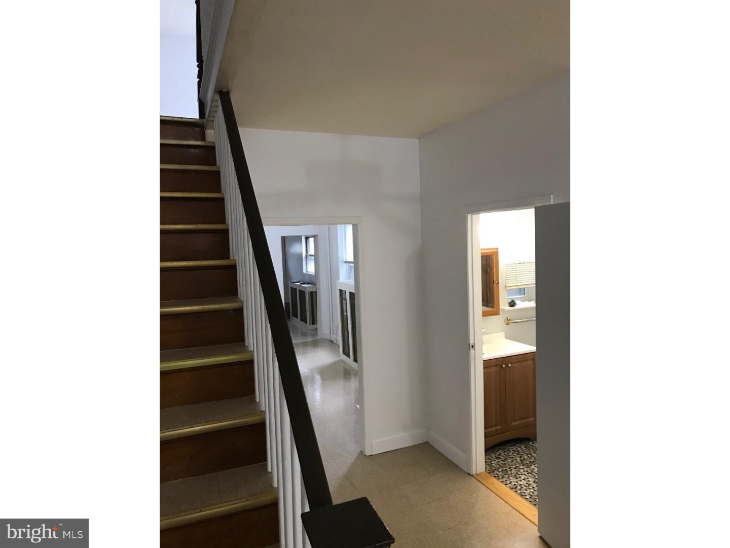 PORT RICHMOND - Residential Lease