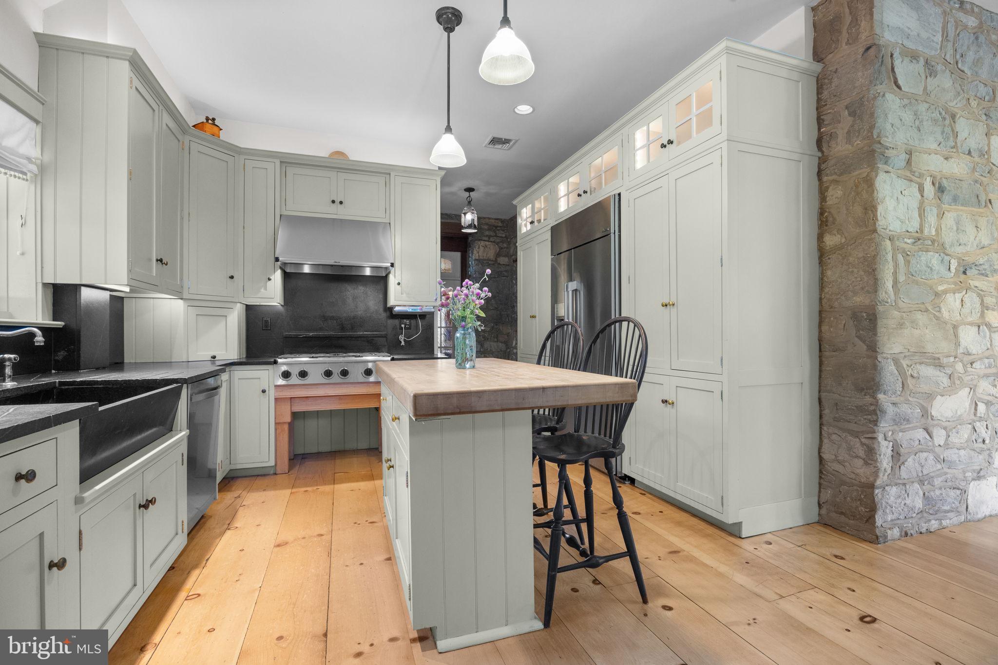 FLOURTOWN - Residential