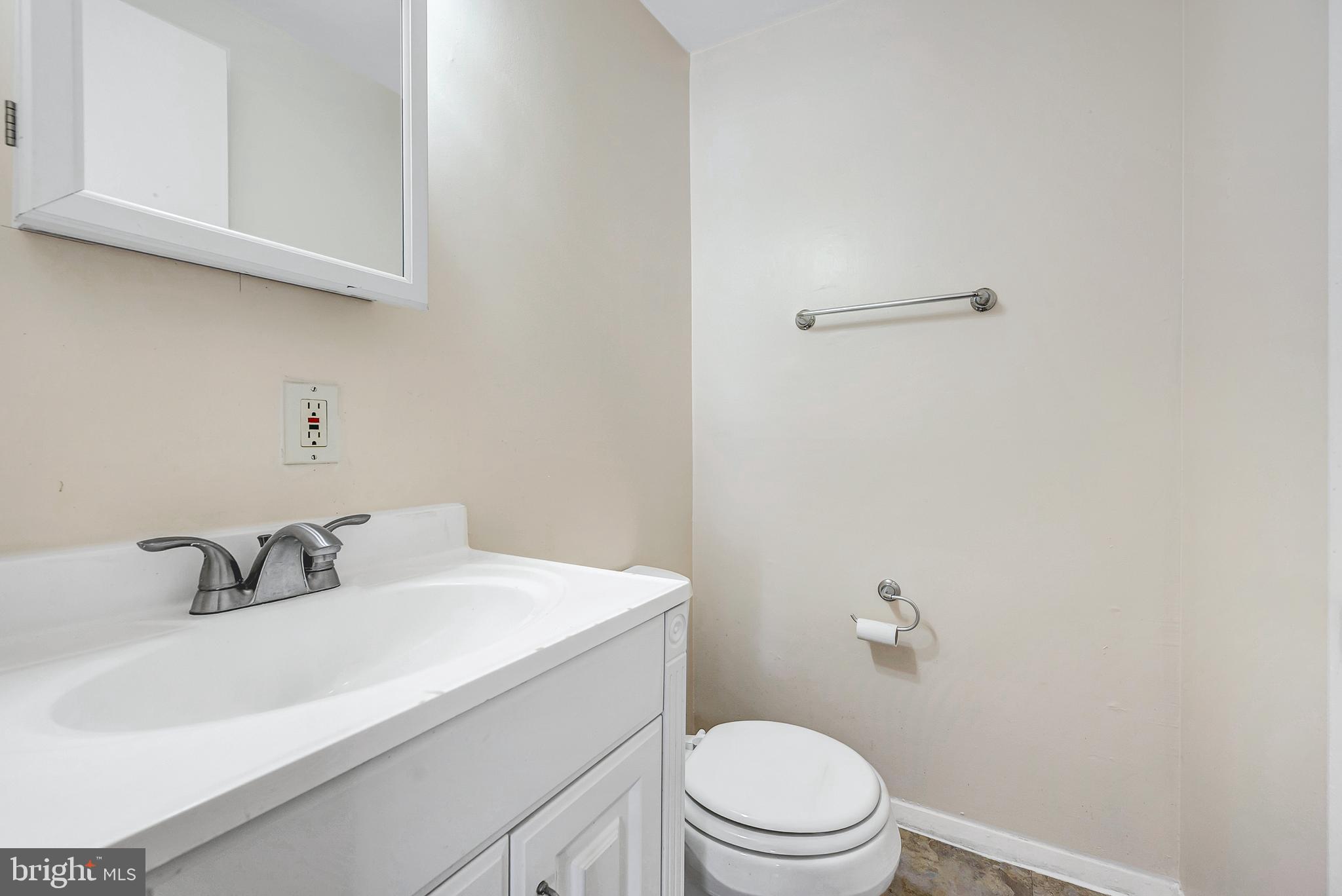 HOLLY HILL CONDOMINIUMS - Residential