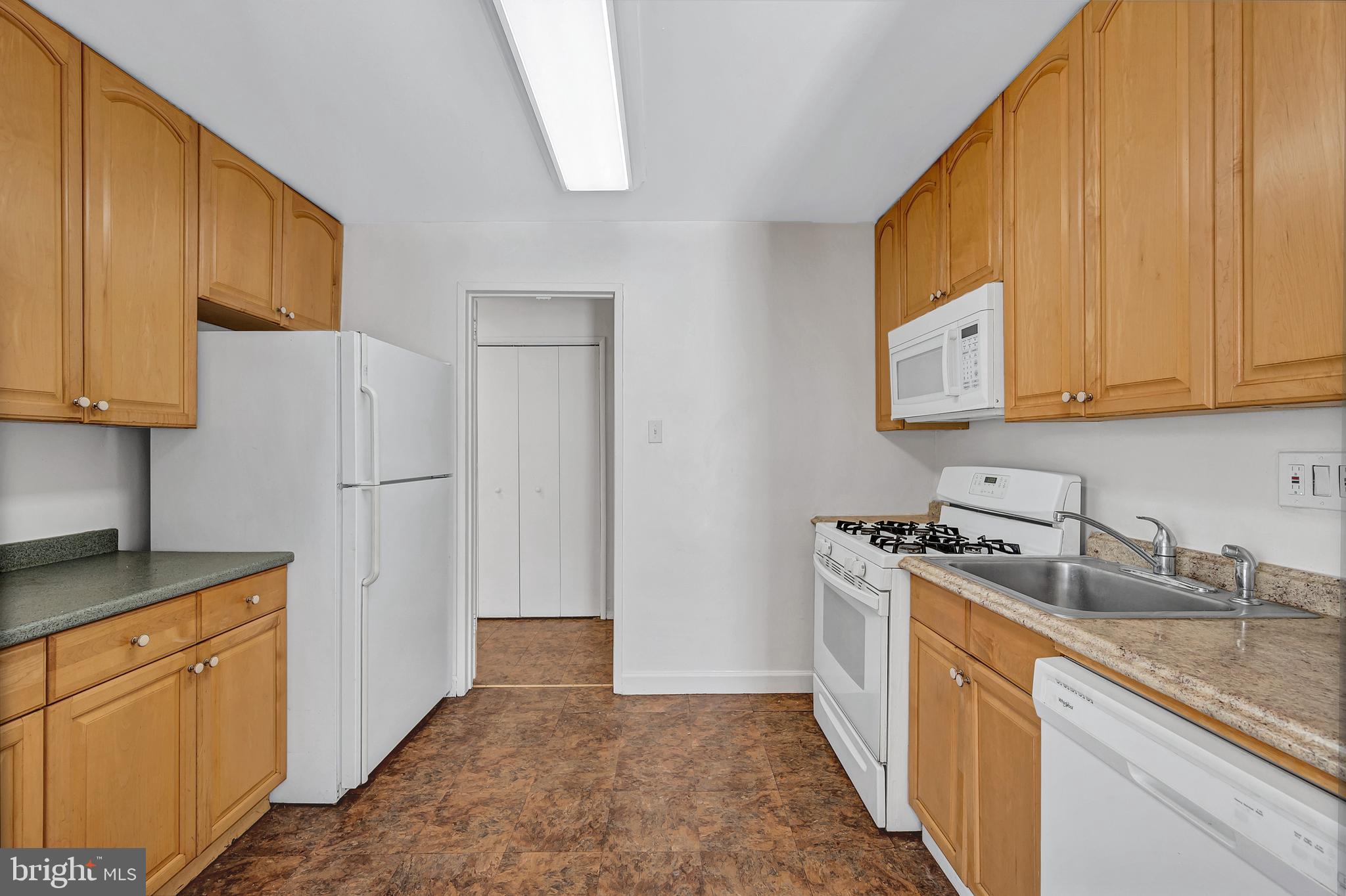 HOLLY HILL CONDOMINIUMS - Residential