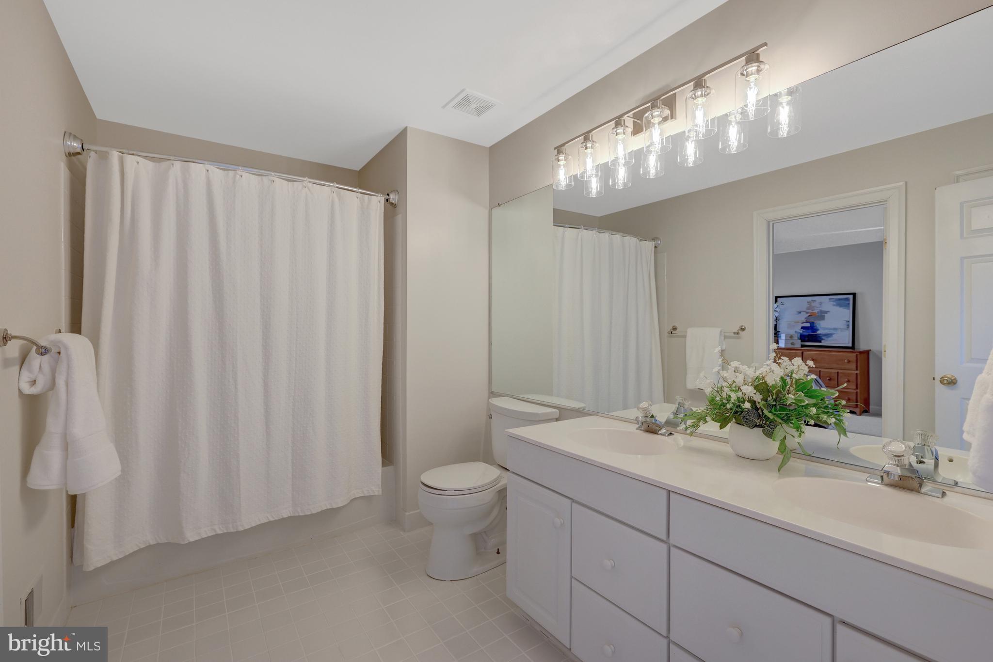 SMC MCLEAN - Residential