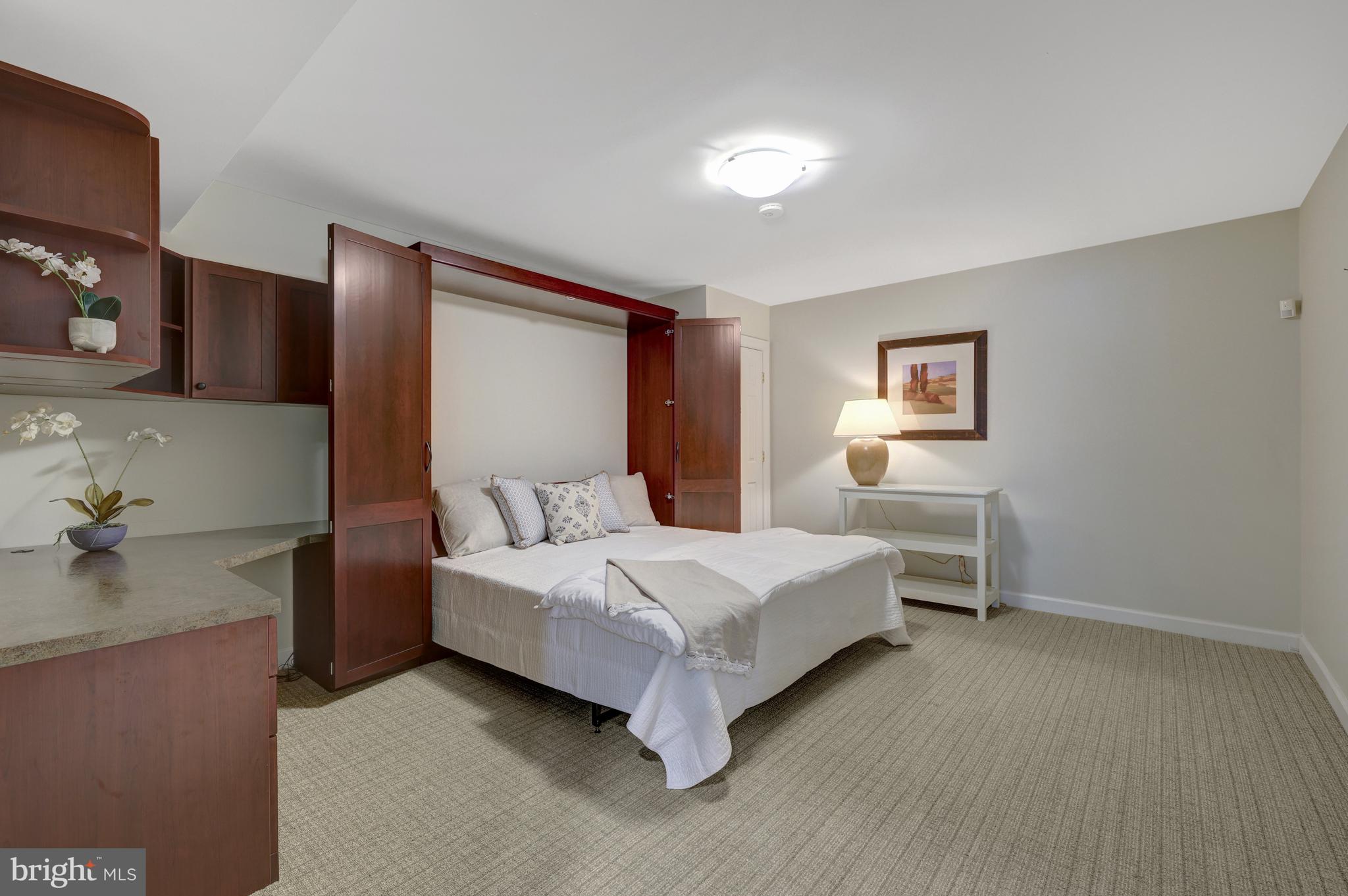 SMC MCLEAN - Residential