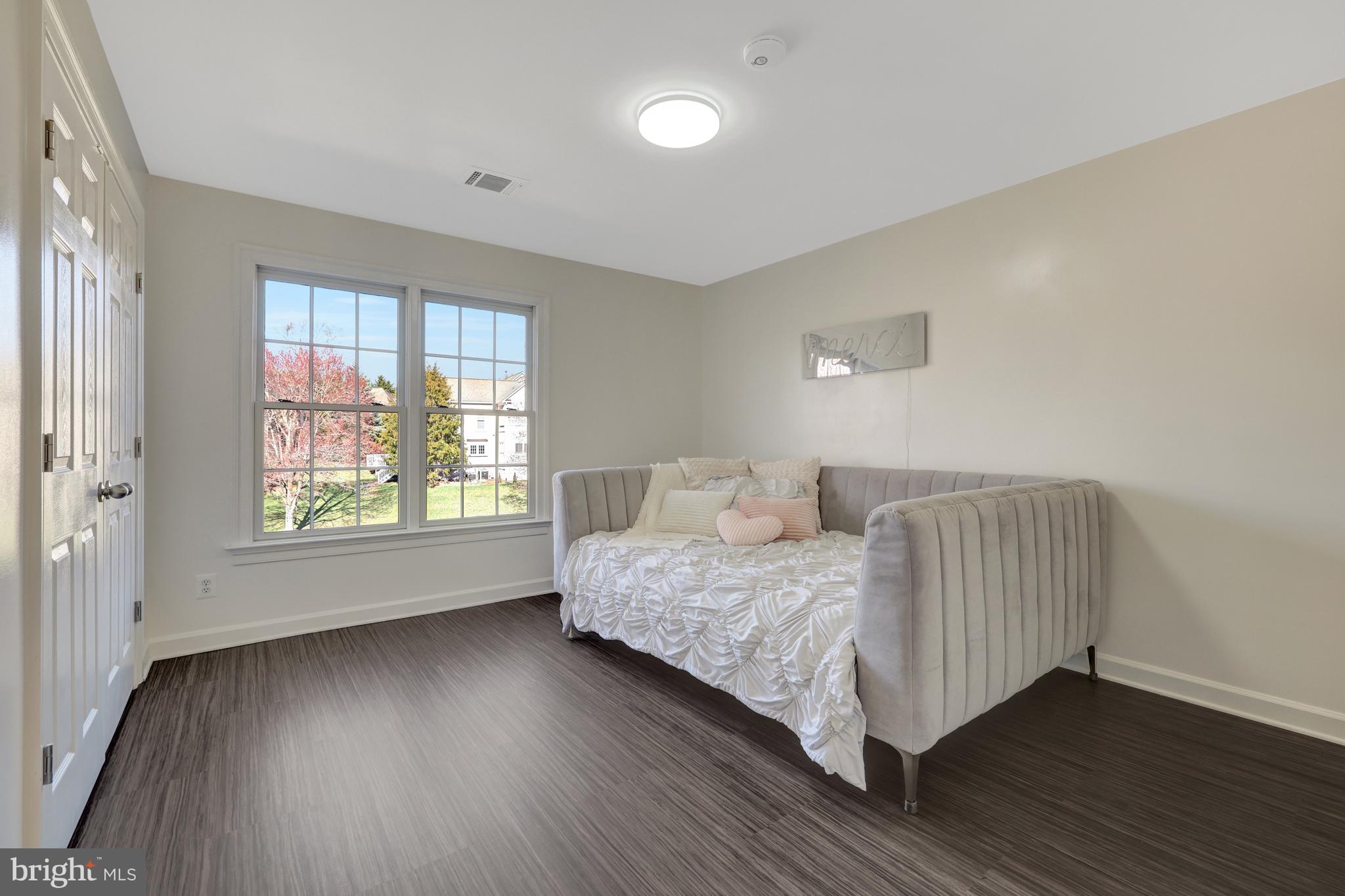 SMC MCLEAN - Residential