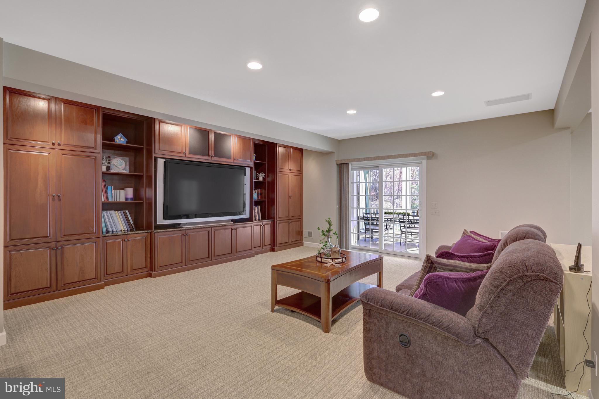 SMC MCLEAN - Residential