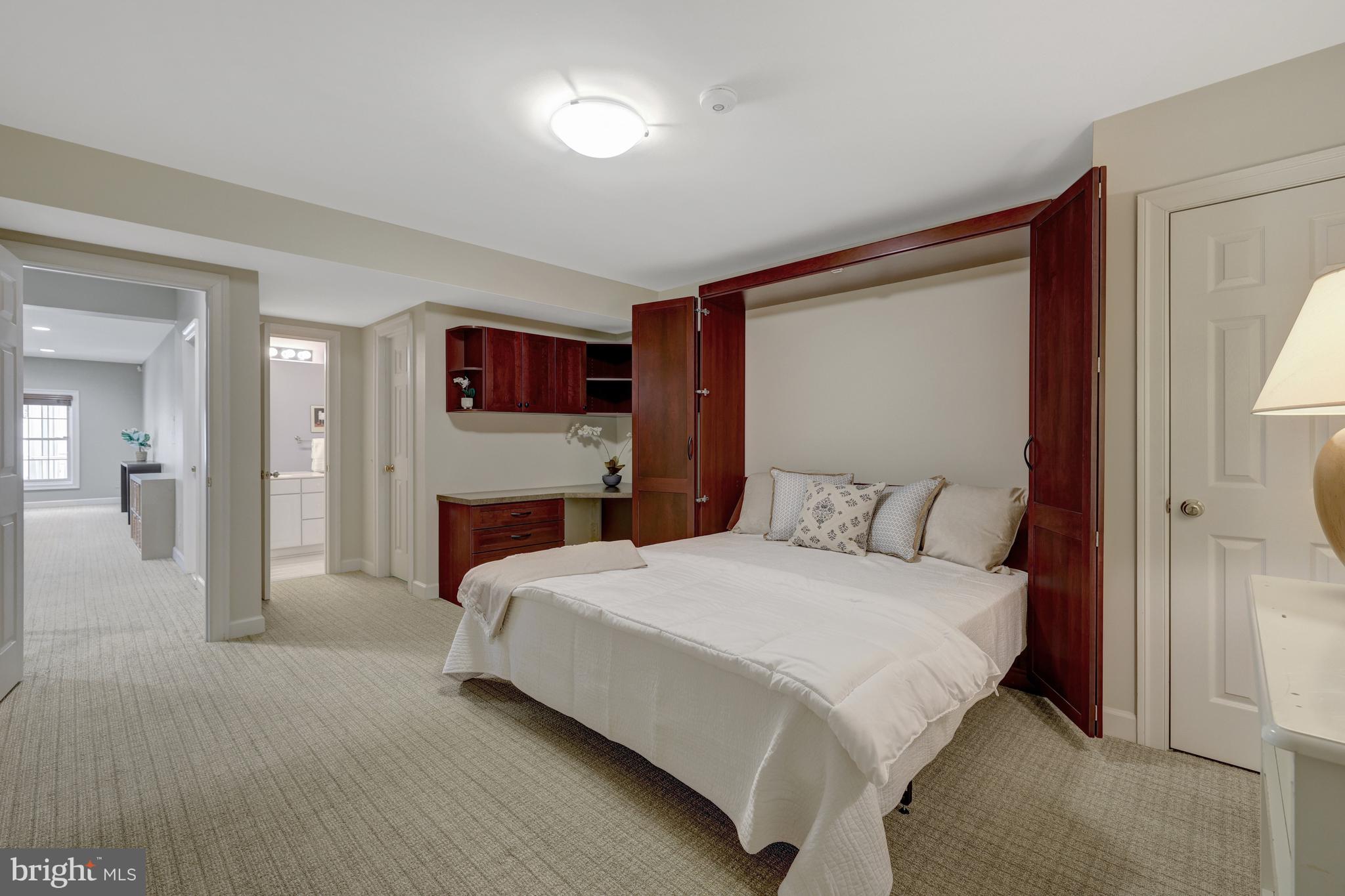 SMC MCLEAN - Residential