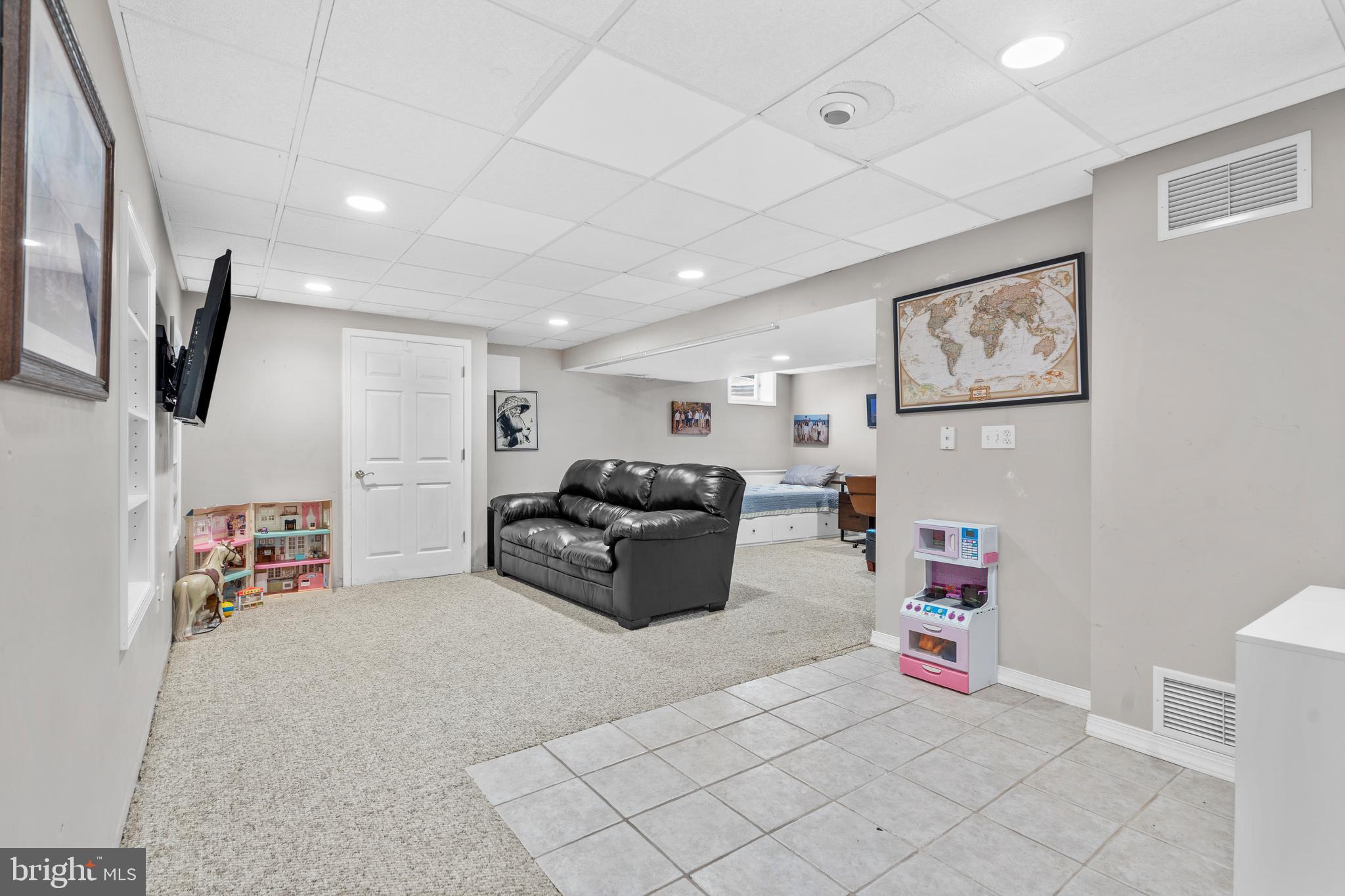 NEW HAVEN - Residential