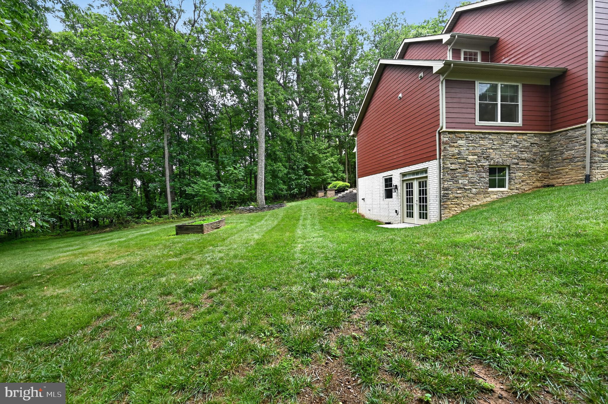 CHESTNUT GROVE FARM - Residential