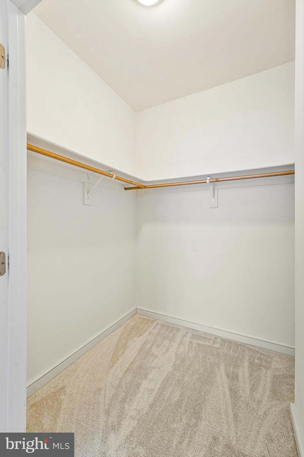 MIDTOWN AT RESTON TOWN CENTER - Residential