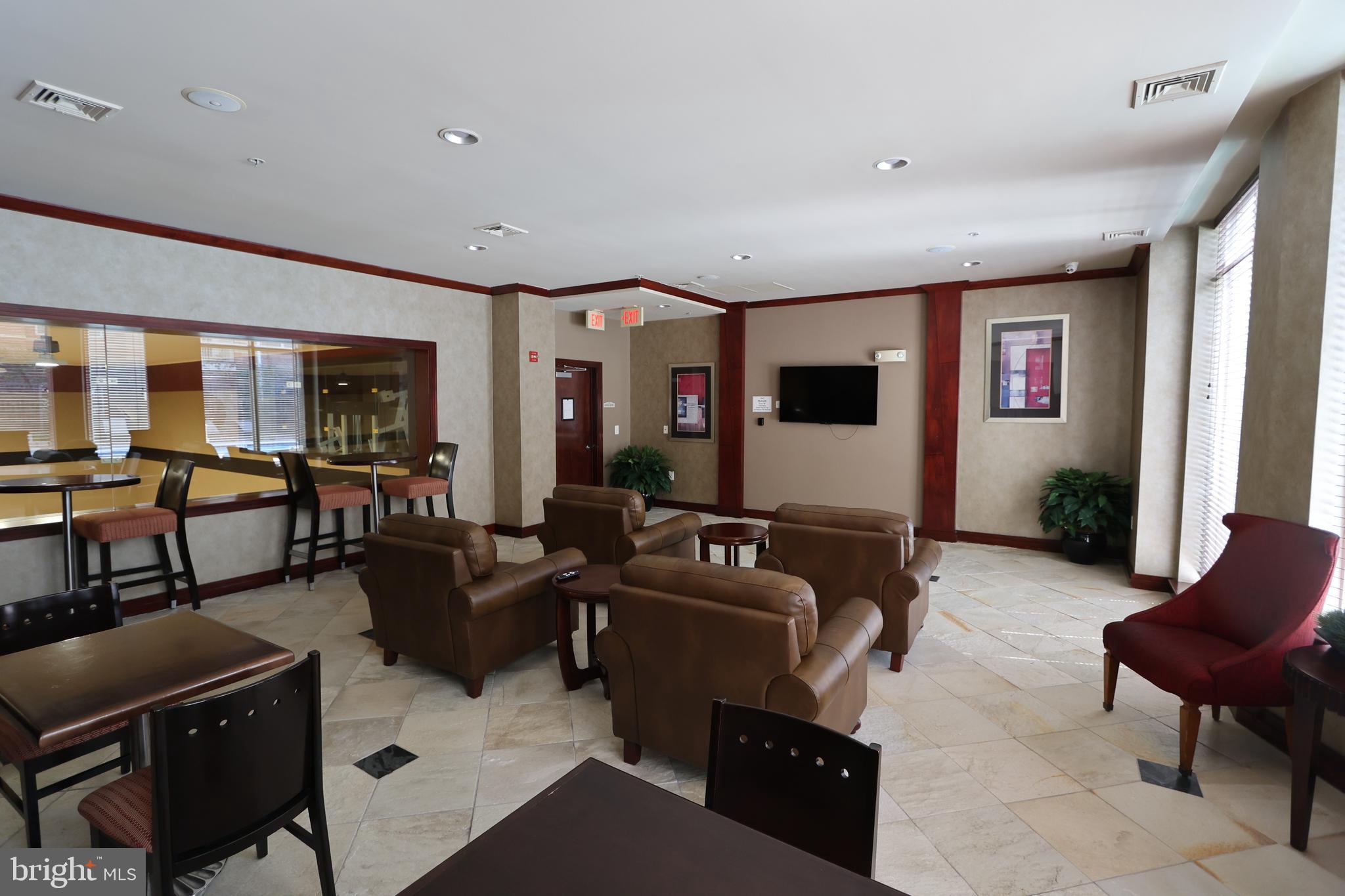 MARQUIS AT VIENNA STATION - Residential