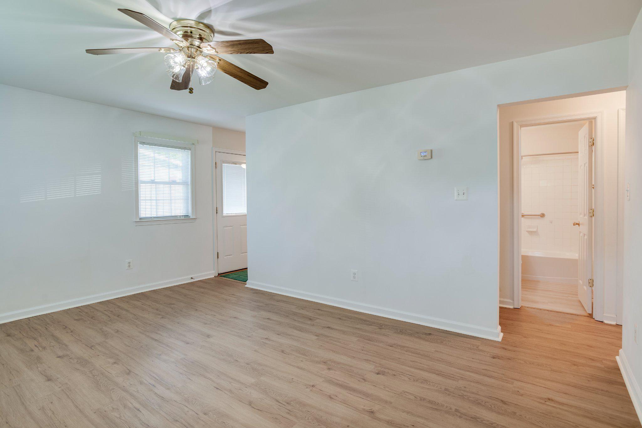 MANASSAS PARK - Residential