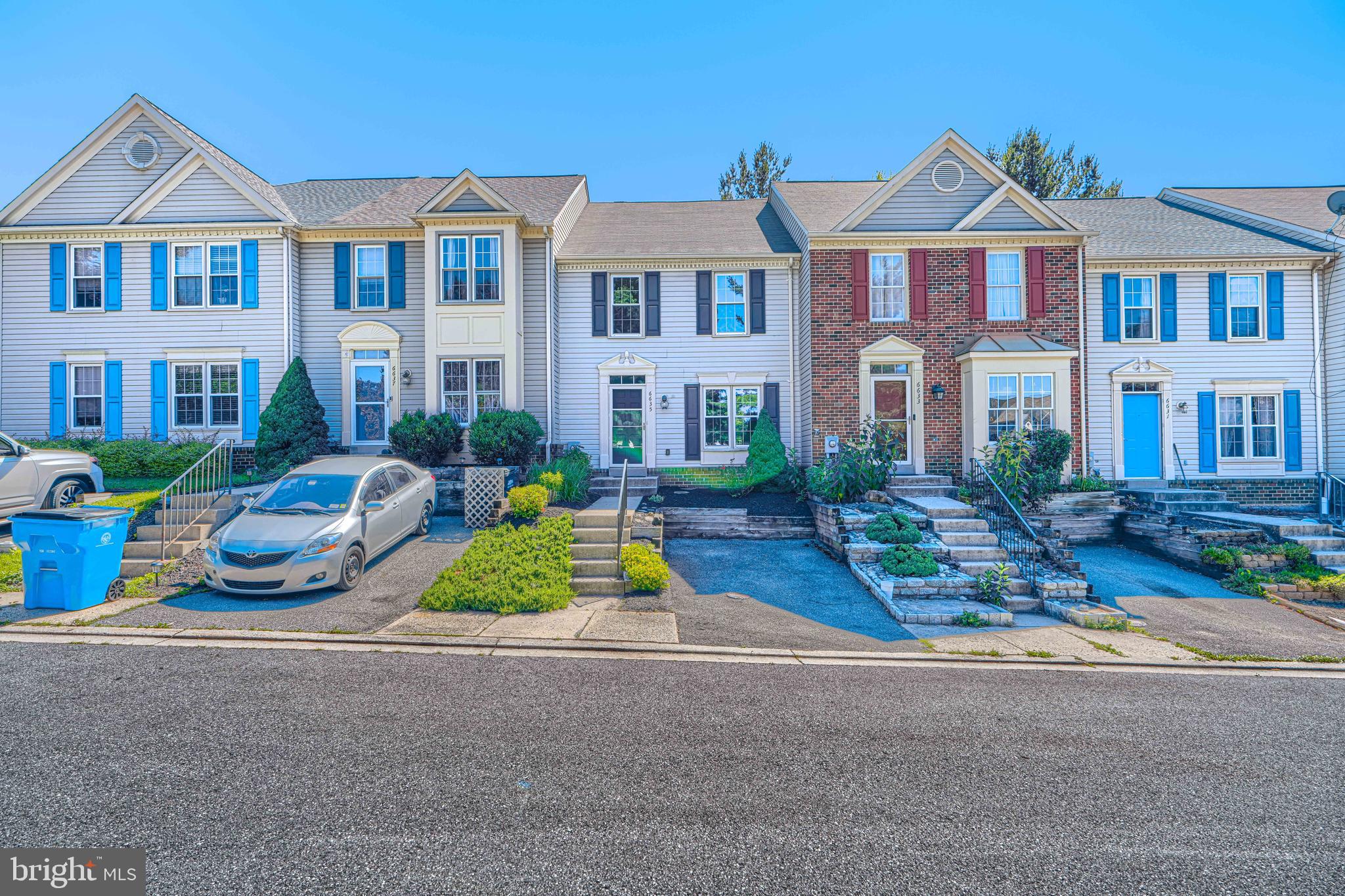 (Professional Pictures to come.) Well maintained townhome tucked away in Lake Linganore's North Shore neighborhood. Easy access to Coldstream Beach, tot lot, community pool and all the outdoor recreation Lake Linganore has to offer .
Main floor: Large eat in kitchen with island. Large living/dining room. Powder Room. Top floor: Large primary bedroom with ensuite primary bathroom (double sink, shower, garden tub). Two additional bedrooms with full hallway bathroom. Lower level: Finished family room, laundry and separate storage area. Abundant natural lighting. Low maintenance Trex deck with access from kitchen. Deck is shaded in the afternoon/evening. Low maintenance landscapingyard. Located in a beautiful suburban community with close proximity to New Market's coffee shops/cafes, restaurants, and shopping. Can easily enjoy all that Frederick county has to offer including Downtown Frederick restaurants, outdoor recreation, golfing, local wineries/breweries/distilleries, community festivals/events and much more! Easy access to I70 and I270.