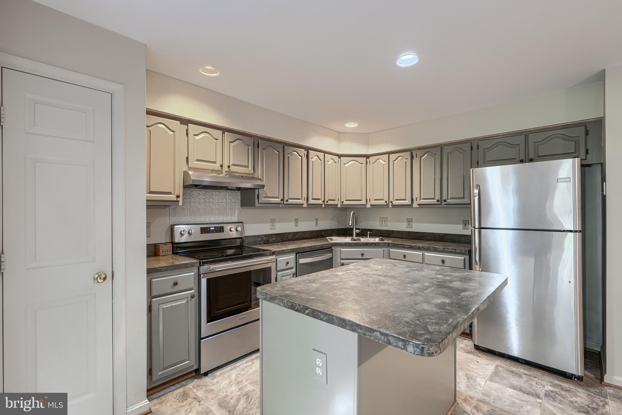 NORTH SHORE - Residential