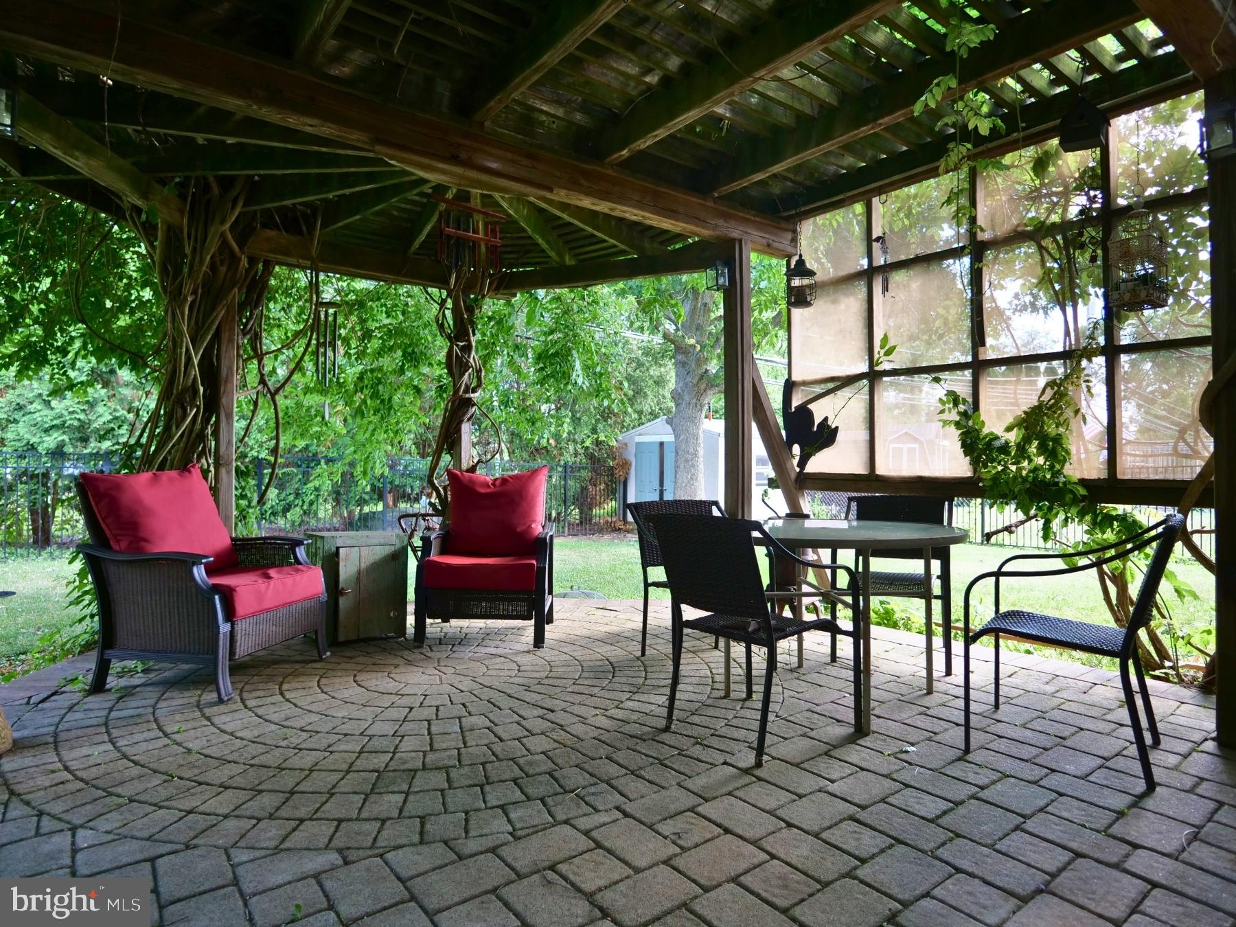 ANCIENT OAK WEST - Residential