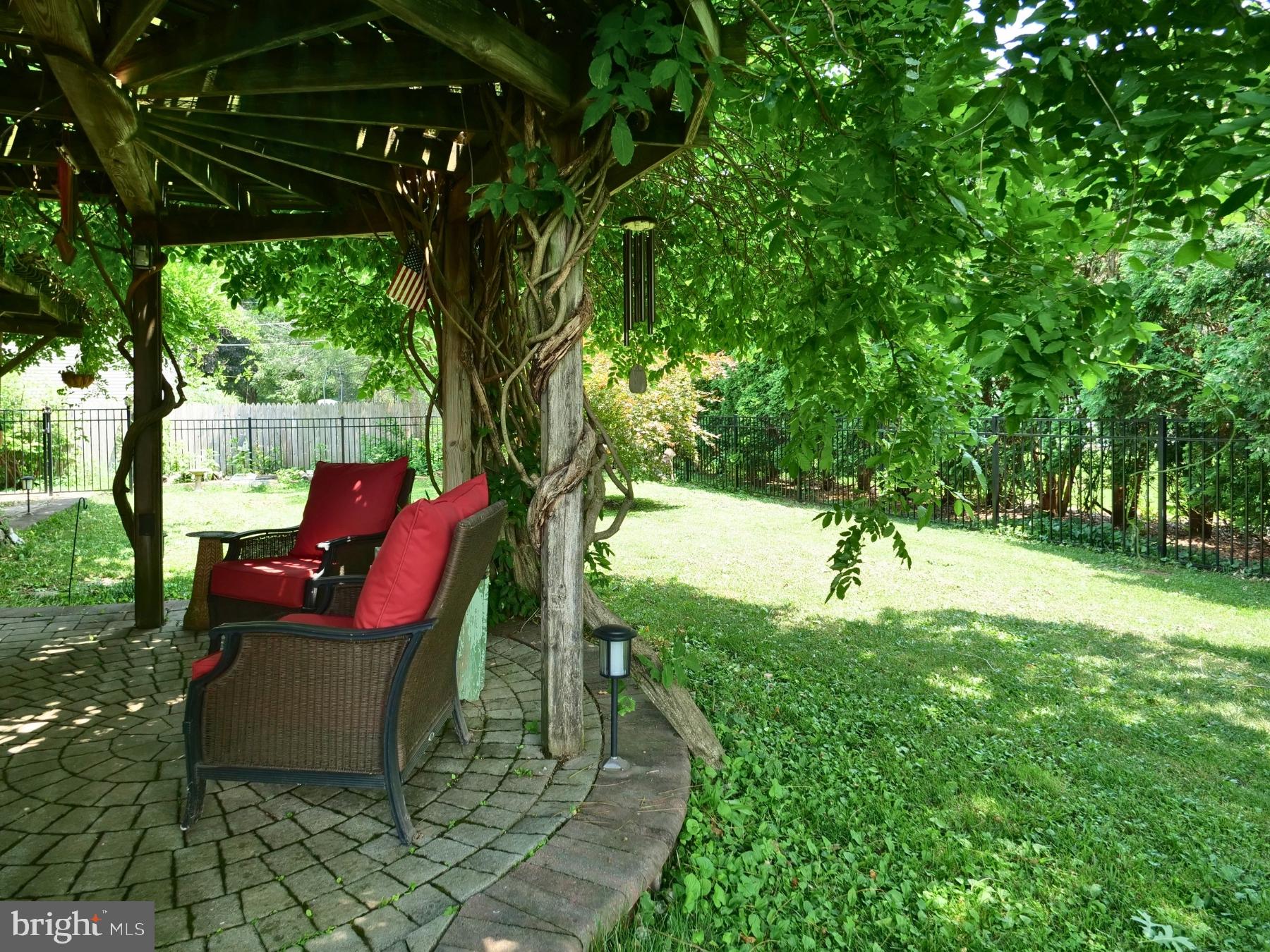 ANCIENT OAK WEST - Residential