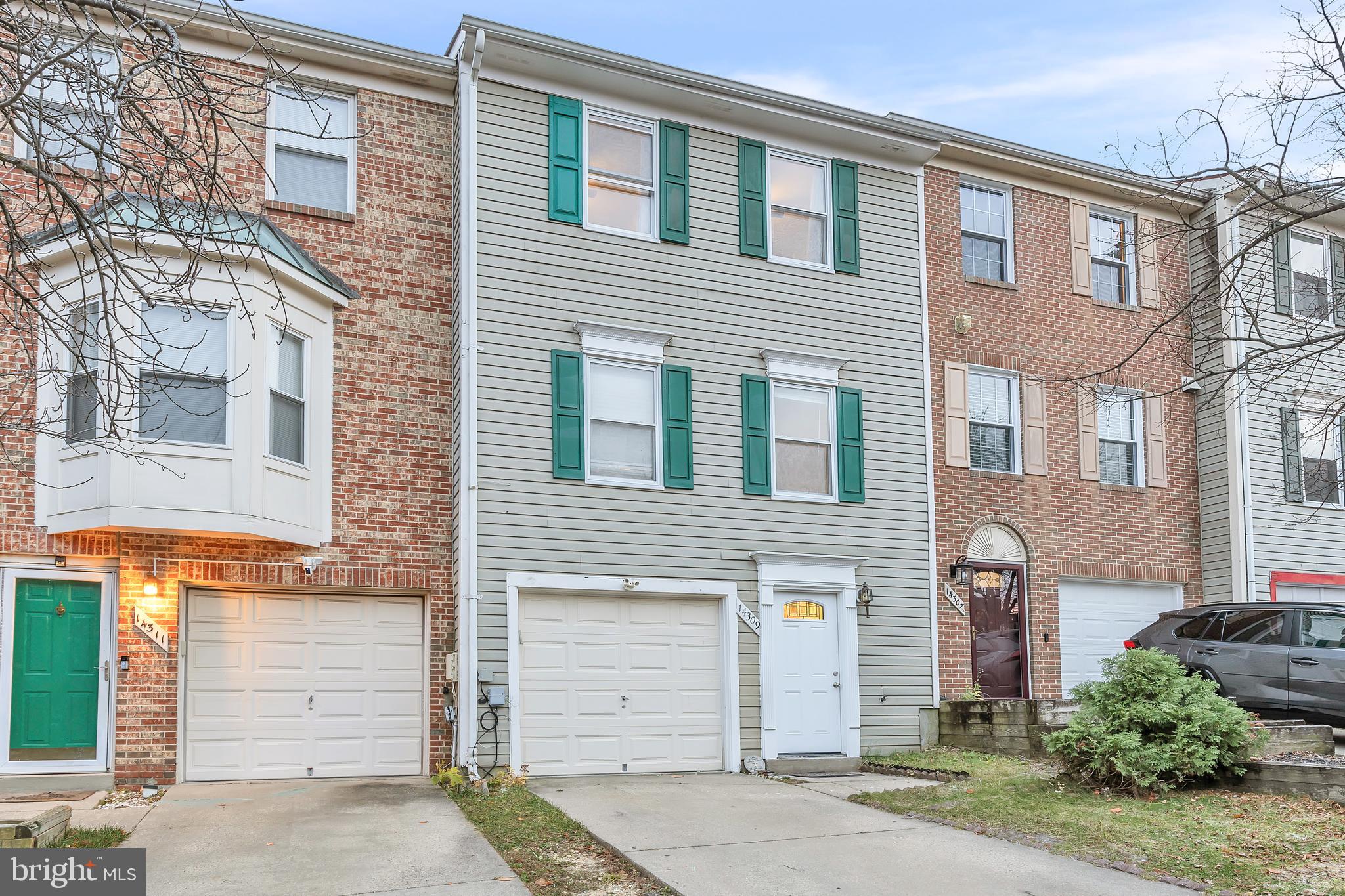 LAUREL LAKES PLAT 2 - Residential